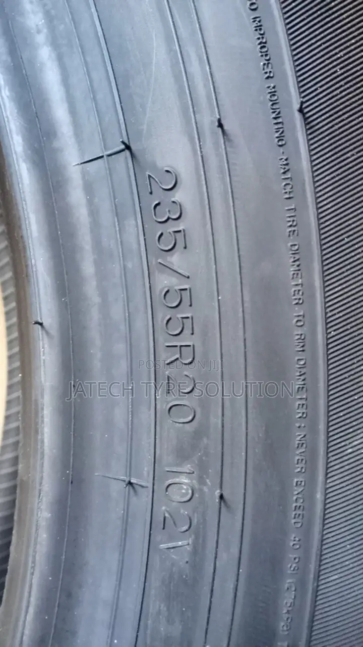235/55/20 Dunlop Tyre
