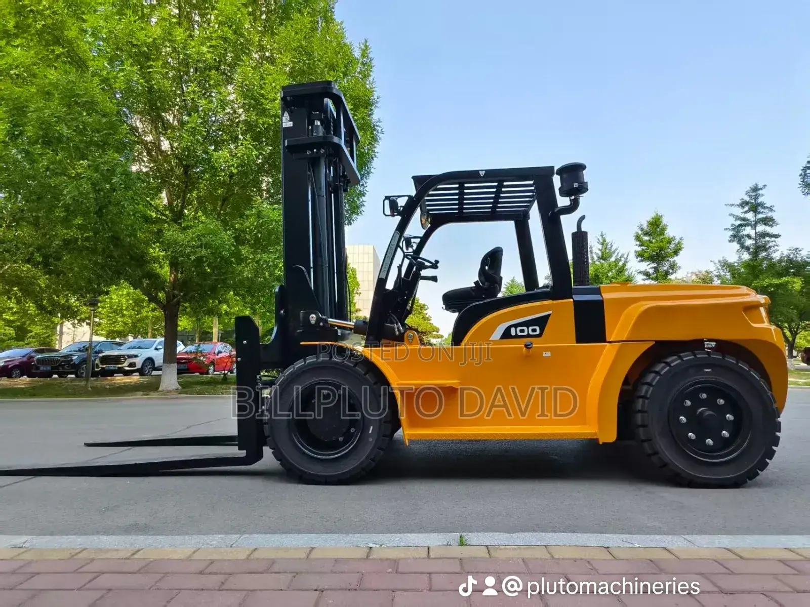 Un Brand Diesel Forklift, Model 100