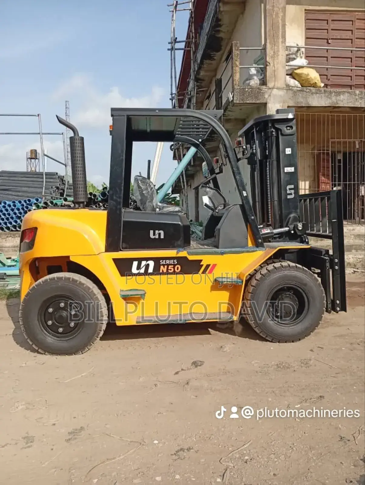 Un Brand Diesel Forklift, Model 100