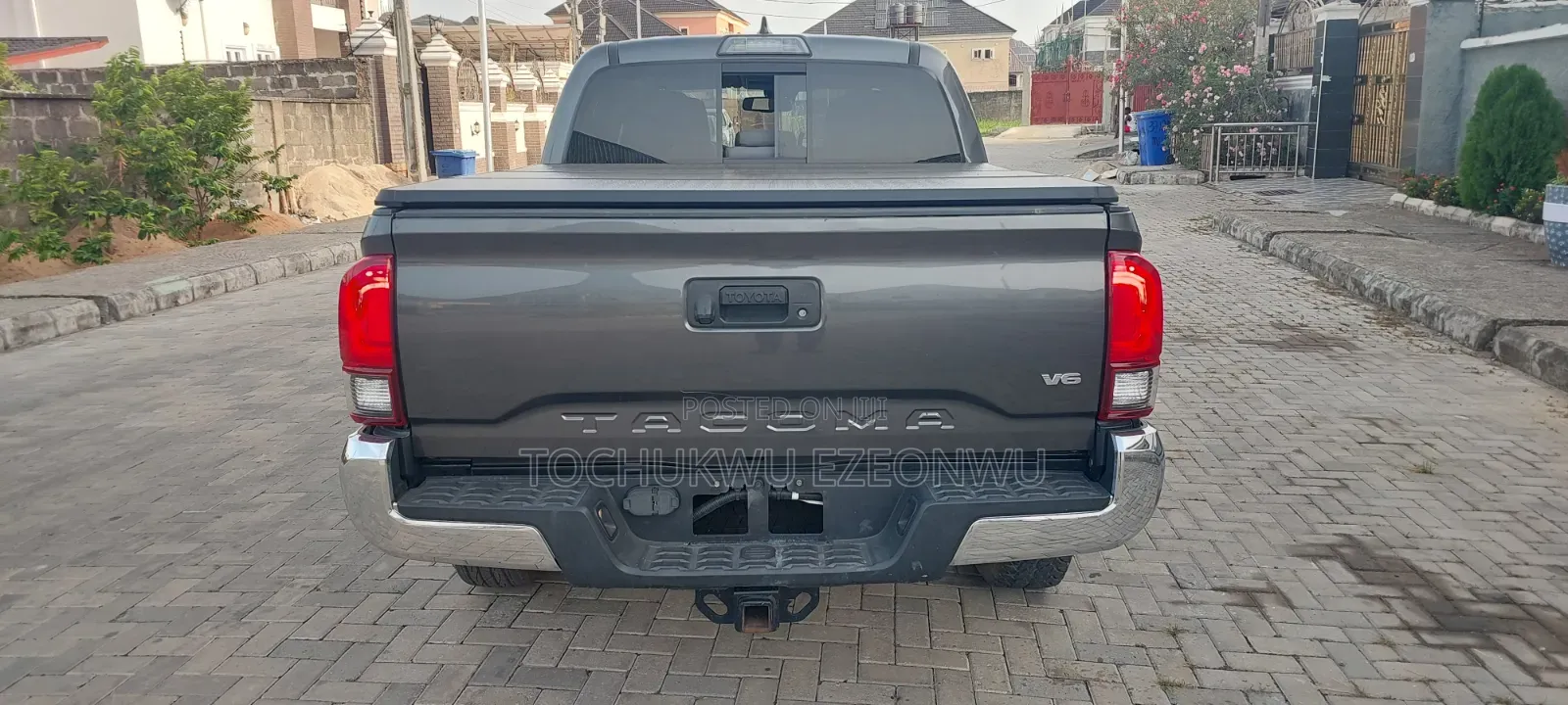 Toyota Tacoma SR5 2017 Gray