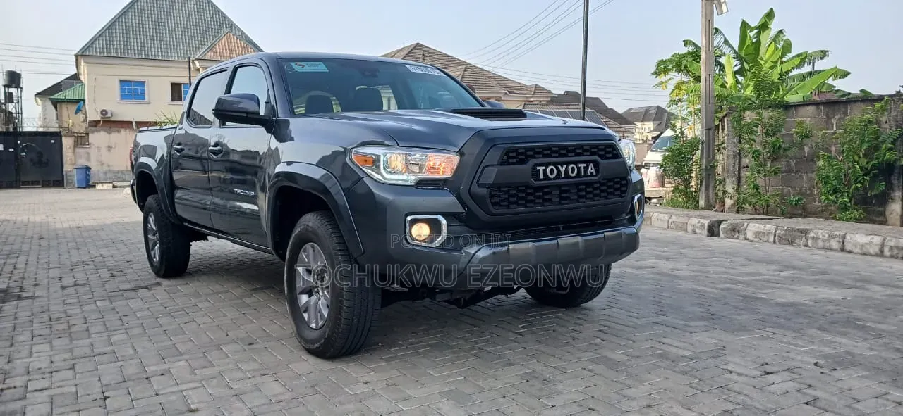 Toyota Tacoma 4dr Double Cab 2016 Gray