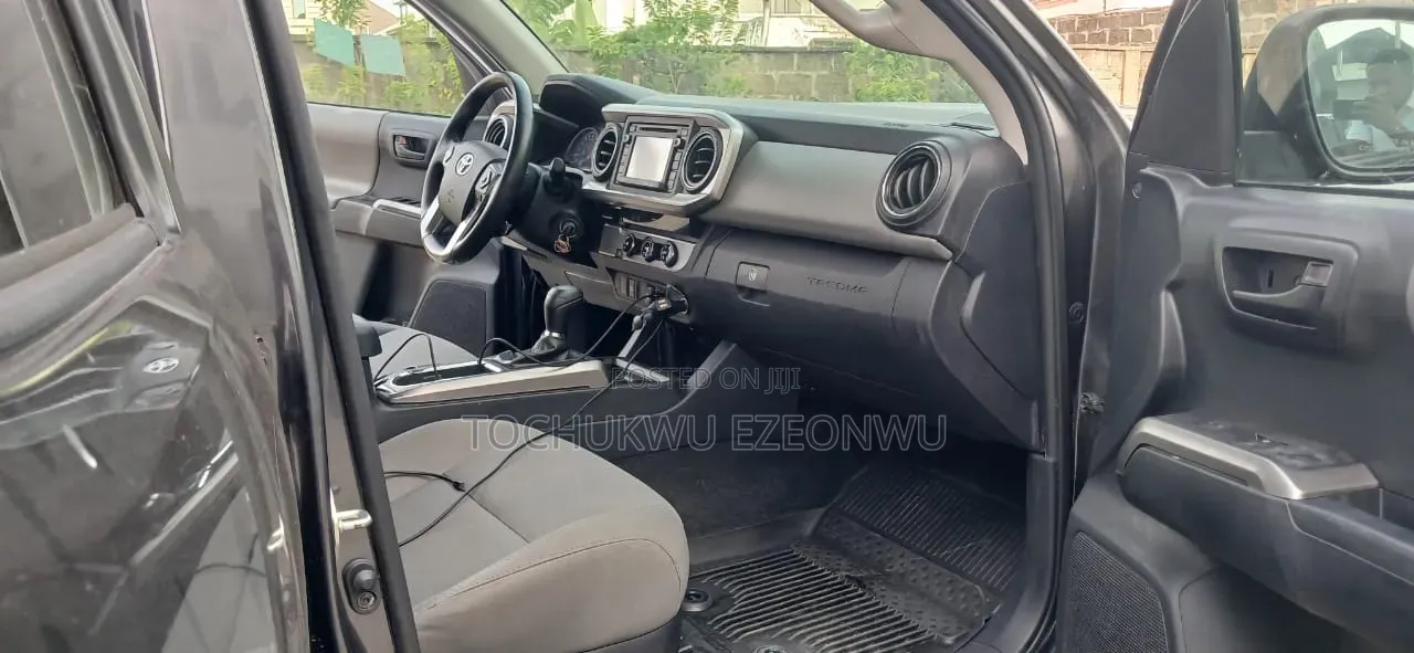 Toyota Tacoma 4dr Double Cab 2016 Gray