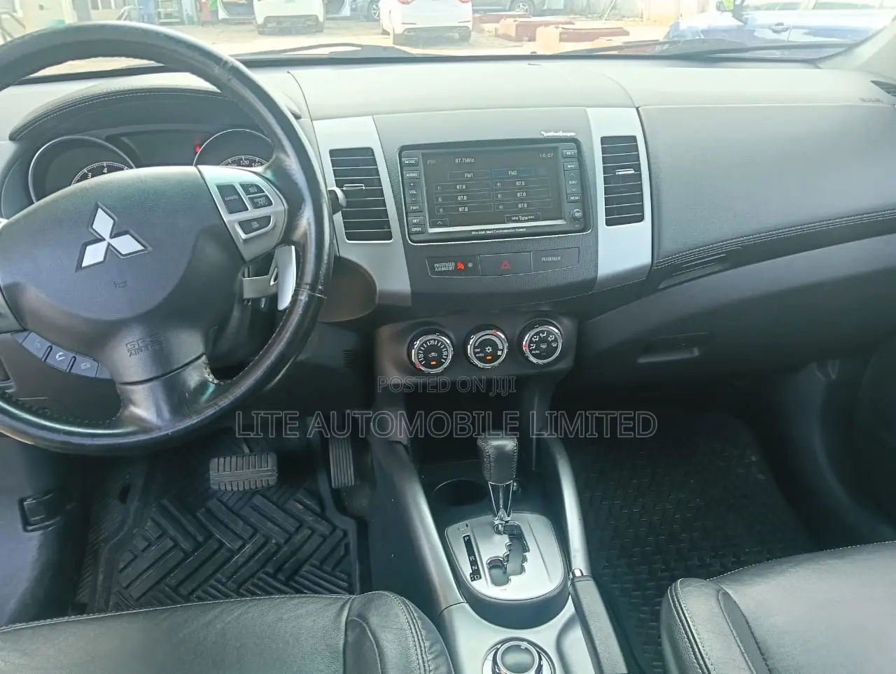 Mitsubishi Outlander Sport SE 2011 Black