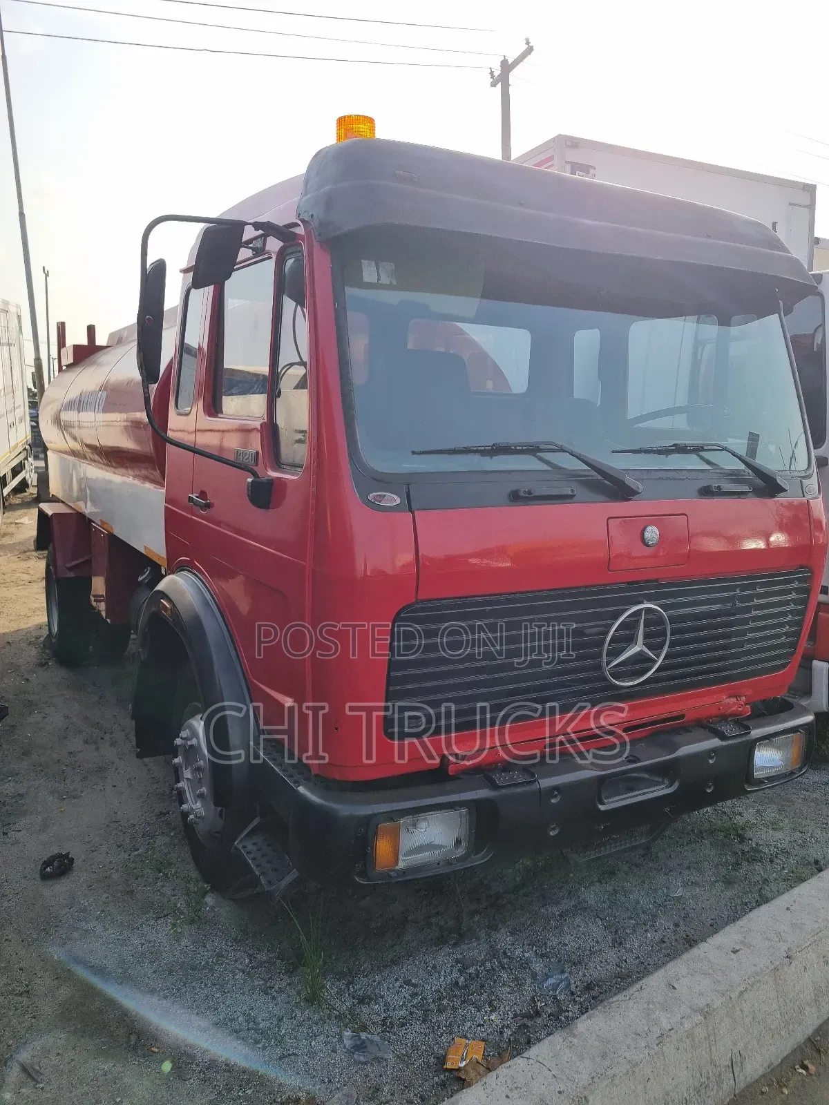 Mercedes Benz 1420 Water Tanker Truck
