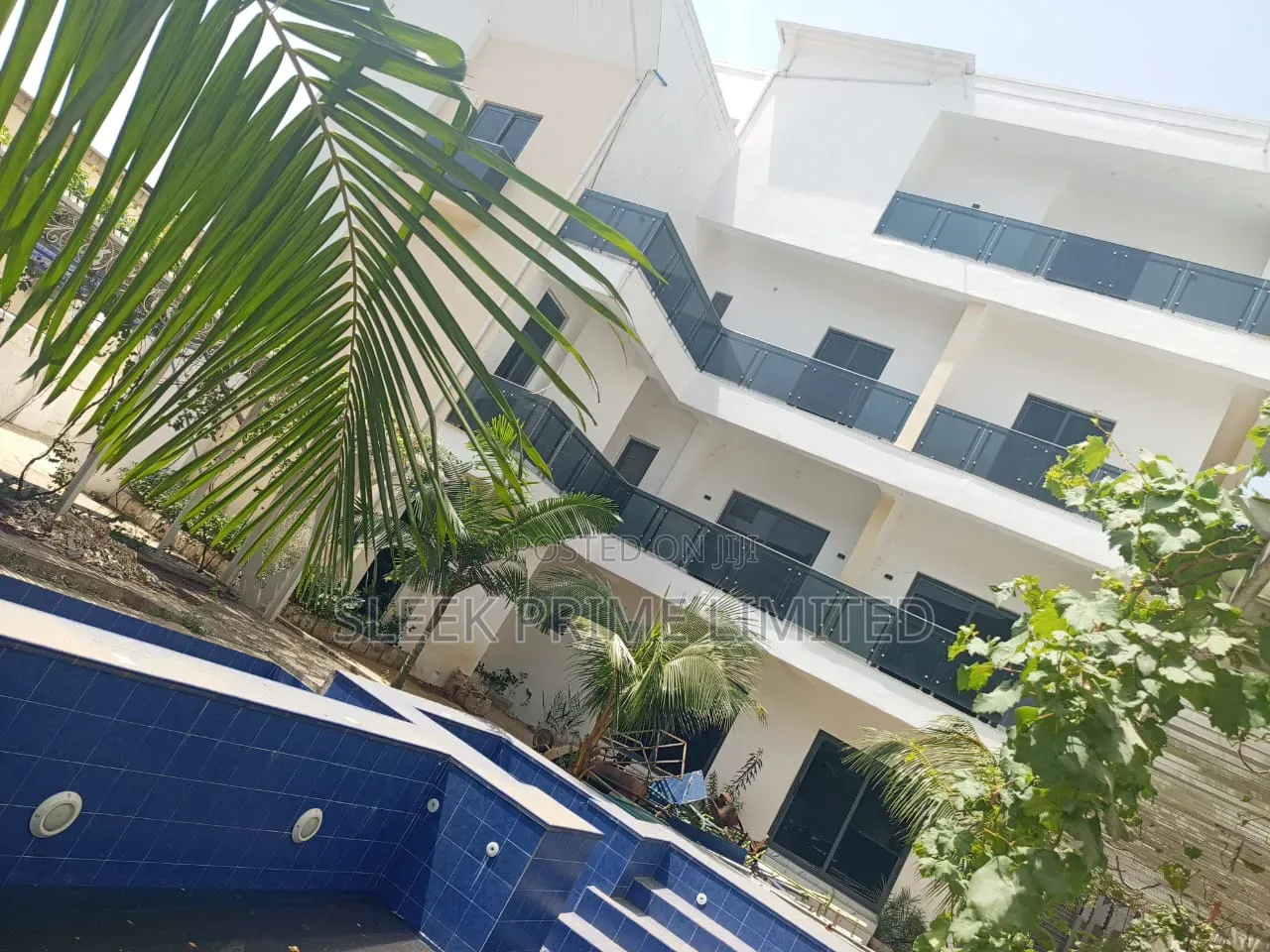 Furnished 7bdrm Maisonette in Katampe Extension for sale