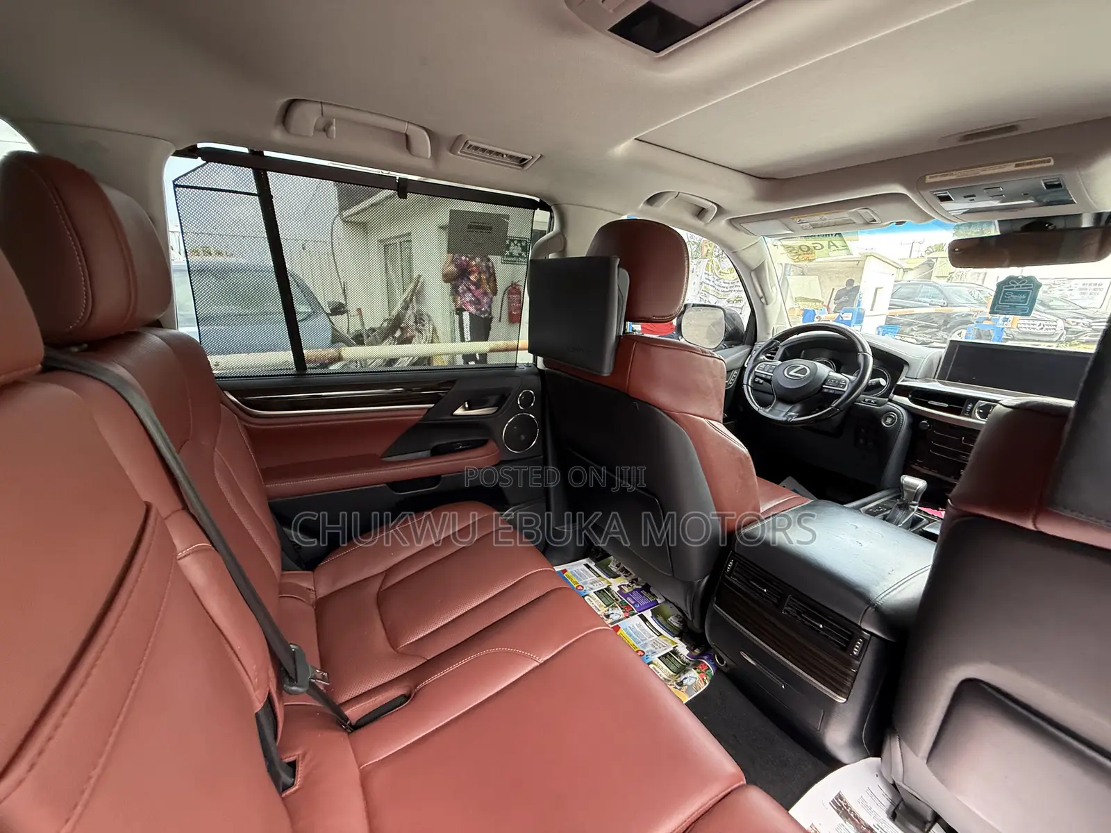 Lexus LX 570 AWD 2019 White