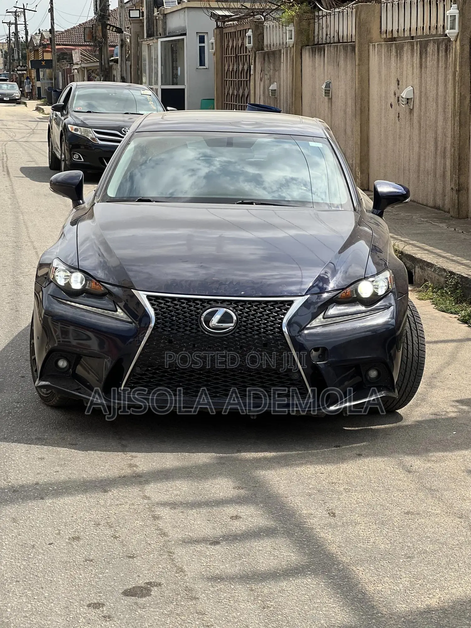 Lexus IS 250 4WD 2015 Blue