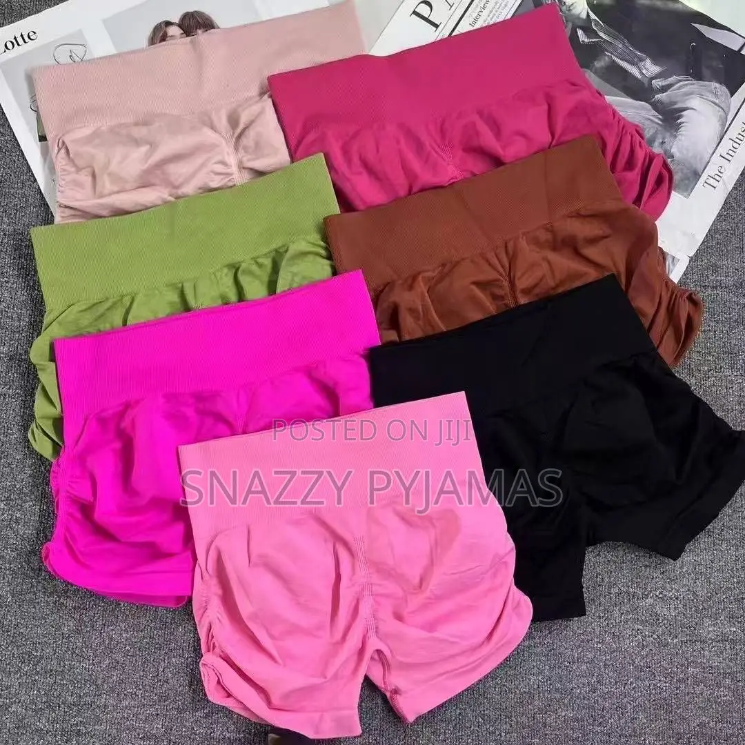 Booty Divider Short