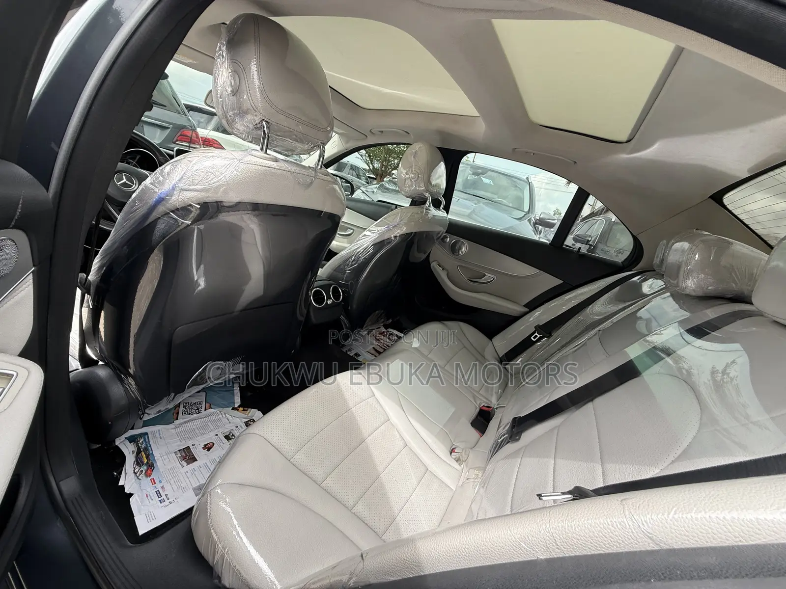 Mercedes-Benz C300 Luxury 4dr AWD 4Matic Sedan (2.0L 4cyl 7A) 2015 Gray
