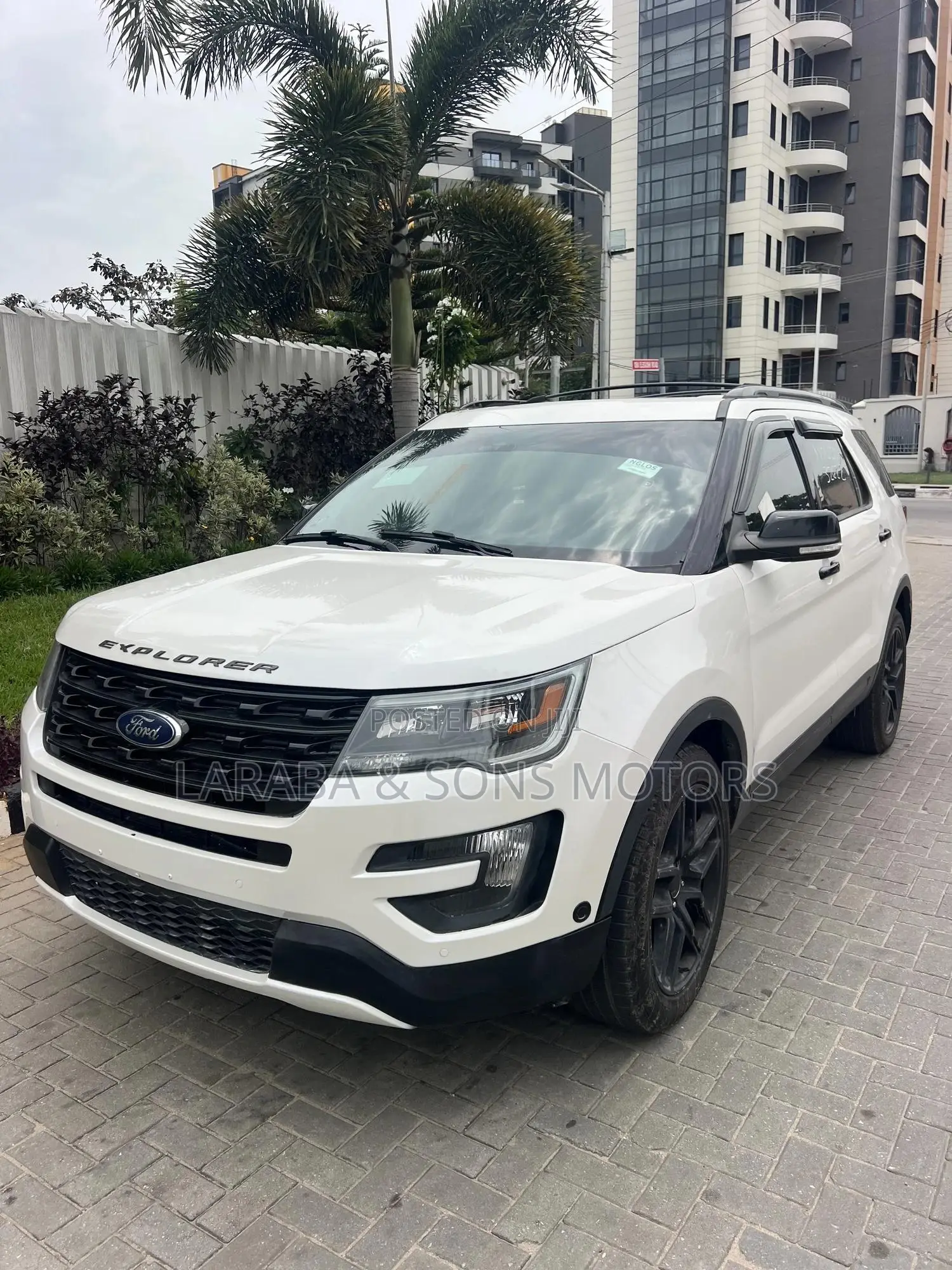 Ford Explorer Limited 4dr FWD (2.3L 4cyl 6A) 2017 White