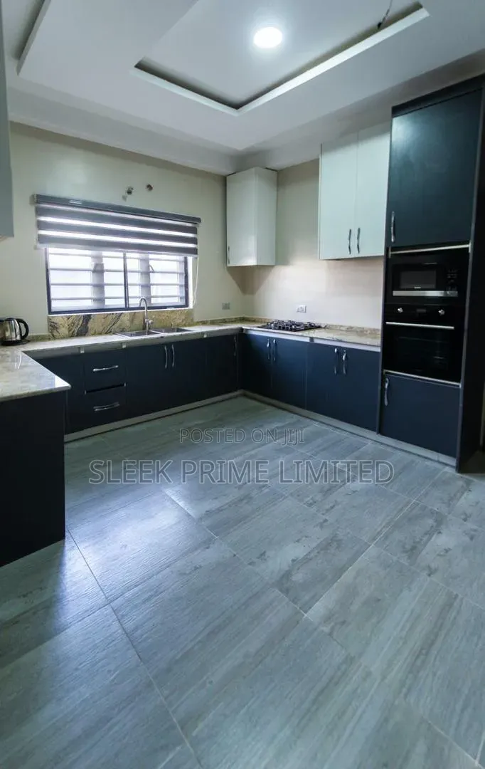 Cozy 2 Bedroom Apartment For Rent In Mabushi