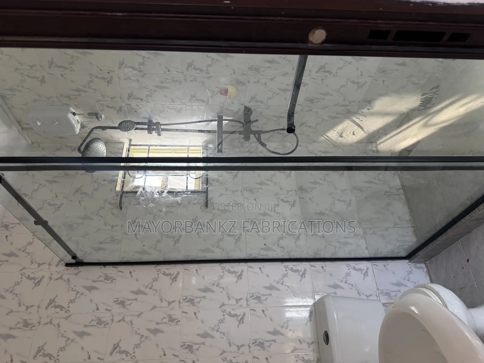 Sliding Shower Cubicle With Black Accessories