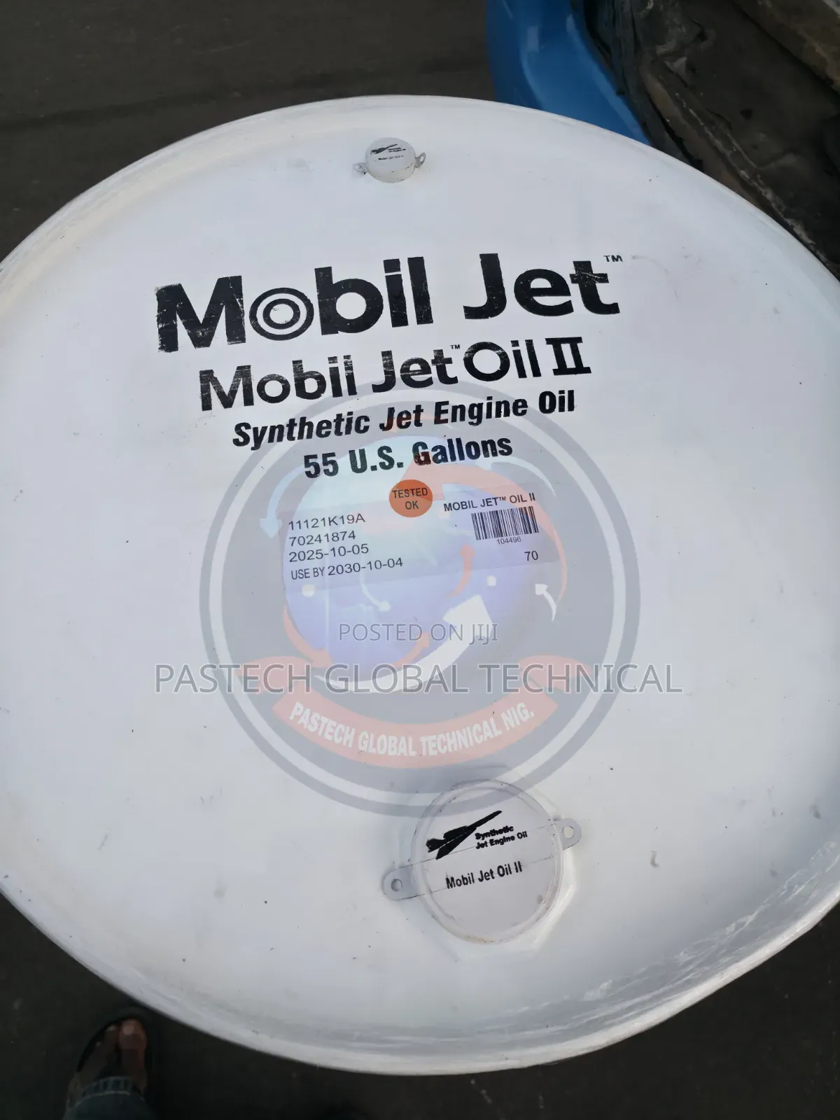 Mobil Jet Oil Ii (55 U.S. 208.2-litre Drum