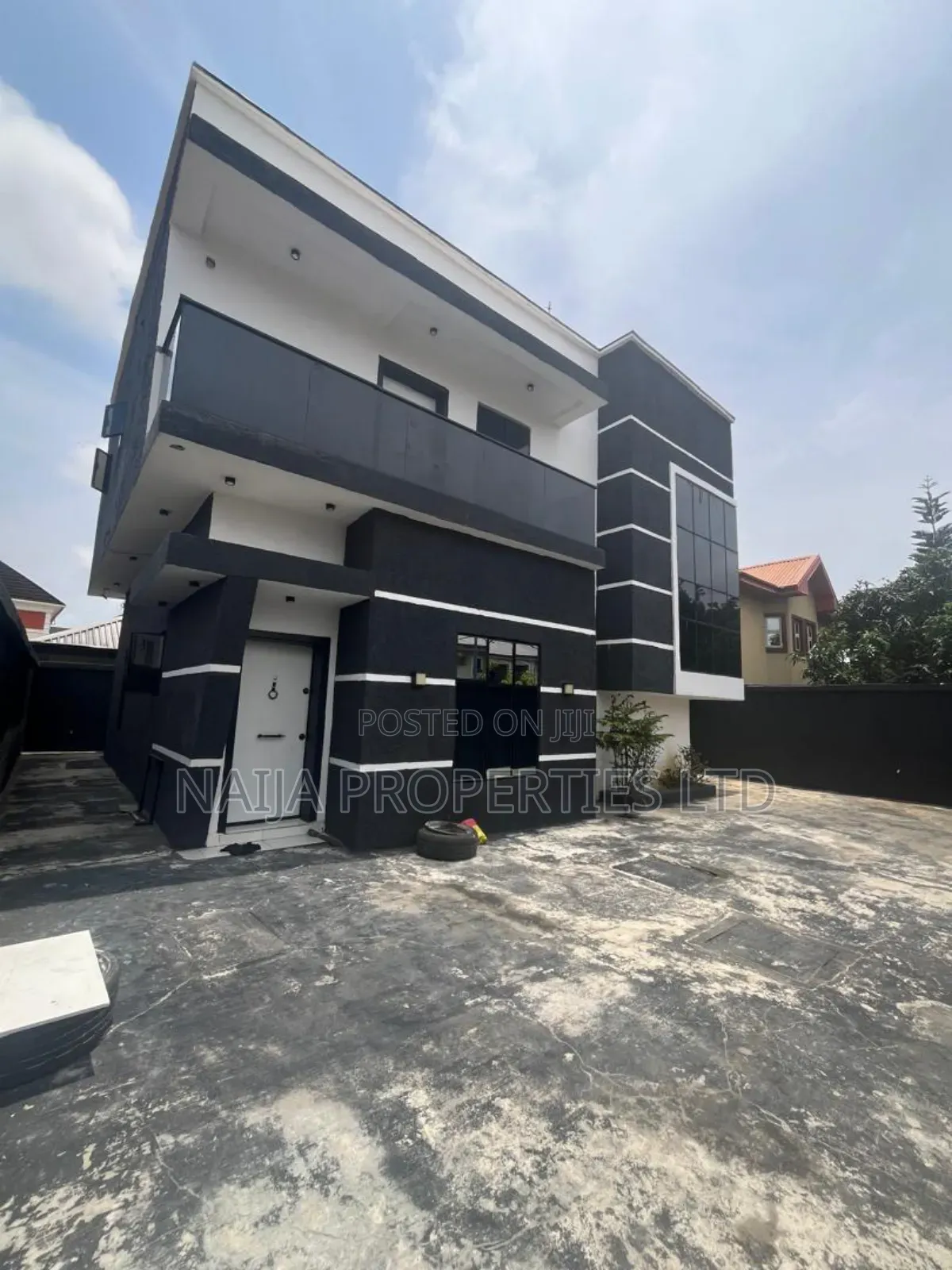 4bdrm Duplex in Peninsula Garden, Sangotedo for rent
