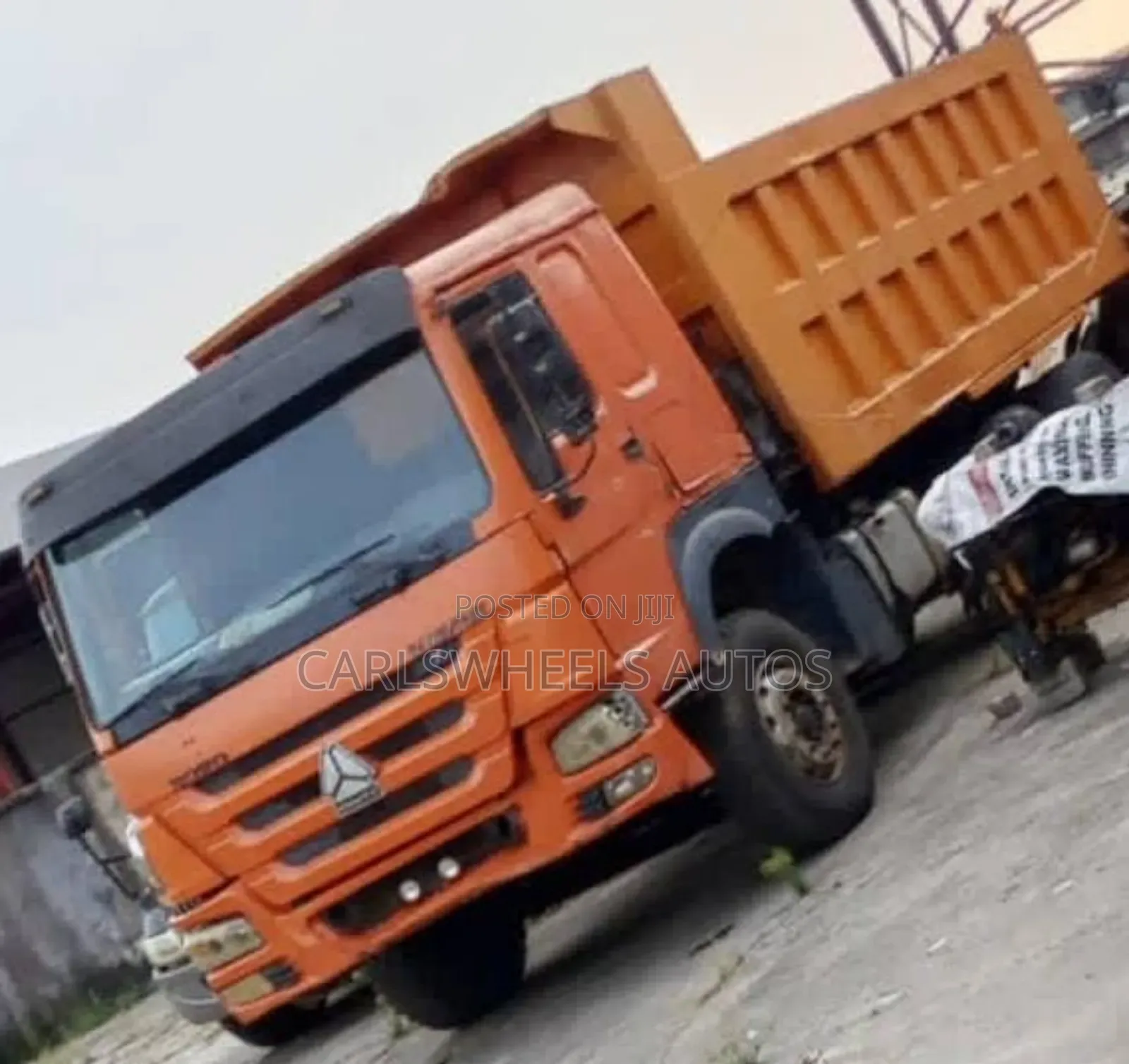 Fairly Nigerian Used 10tyres Howo Dump Truck.