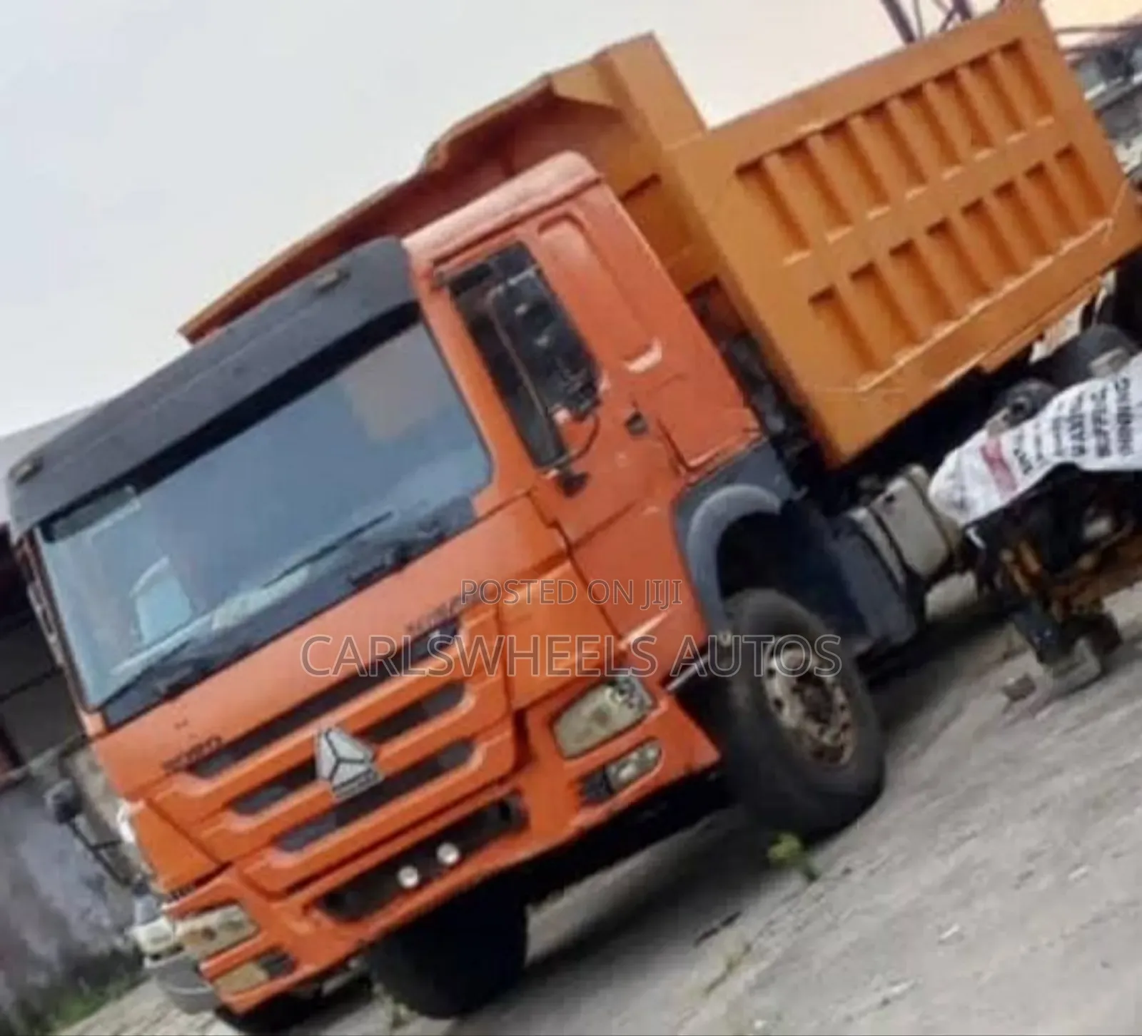 Fairly Nigerian Used 10tyres Howo Dump Truck.
