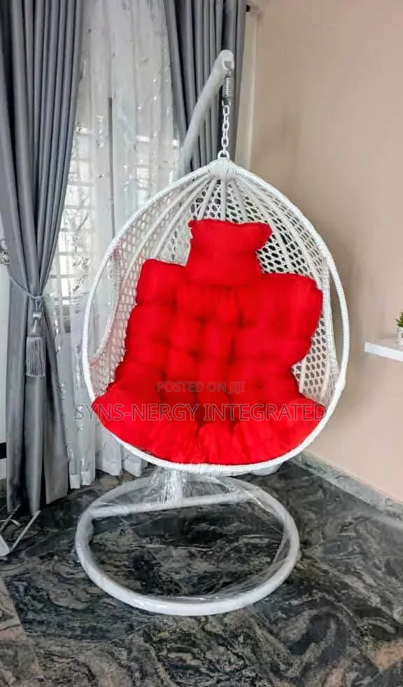 Beautiful Crafted Swing Chair for Your Relaxing