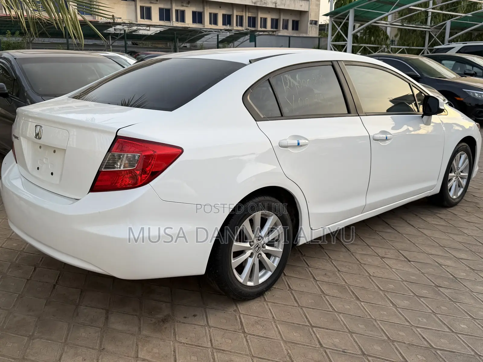 Honda Civic DX Sedan 2012 White