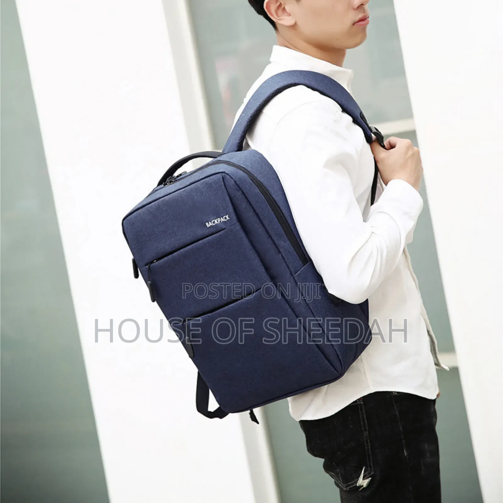 Anti-Theft Laptop Backpack With a Built-in Usb Charging Port