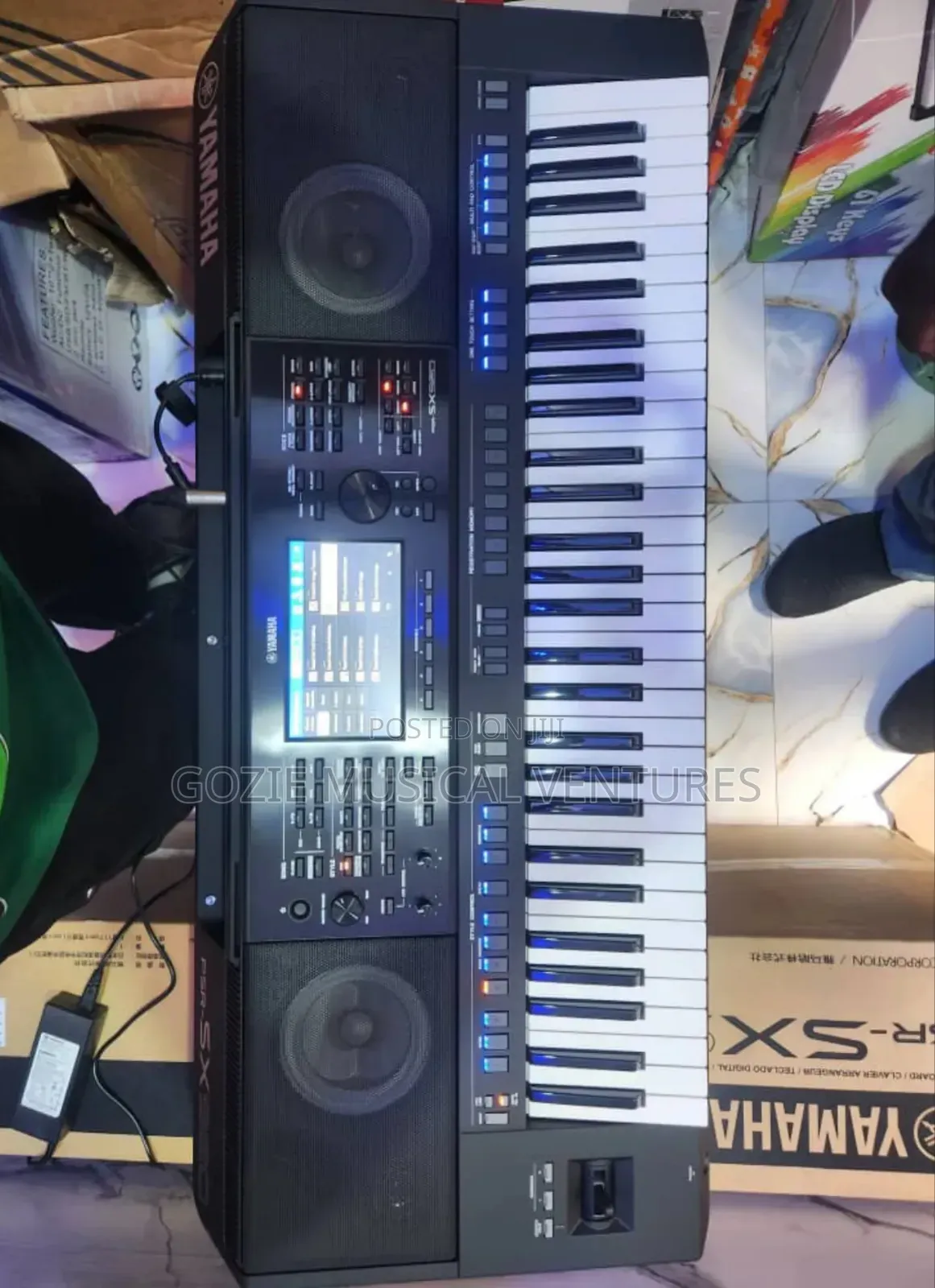 Yamaha Keyboard PSR- Sx 920 With Original Adaptor