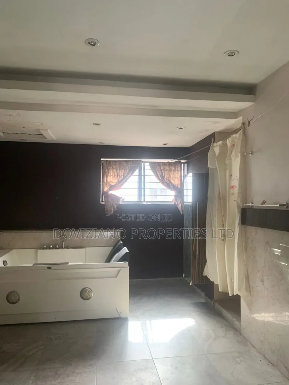 5bdrm Duplex in Lekki Phase 1 for rent