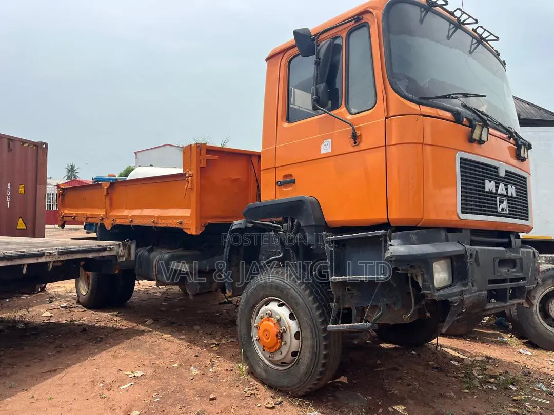 Man Diesel 6 Tyres Tipper Truck With Complete Auxiliary -Company Use