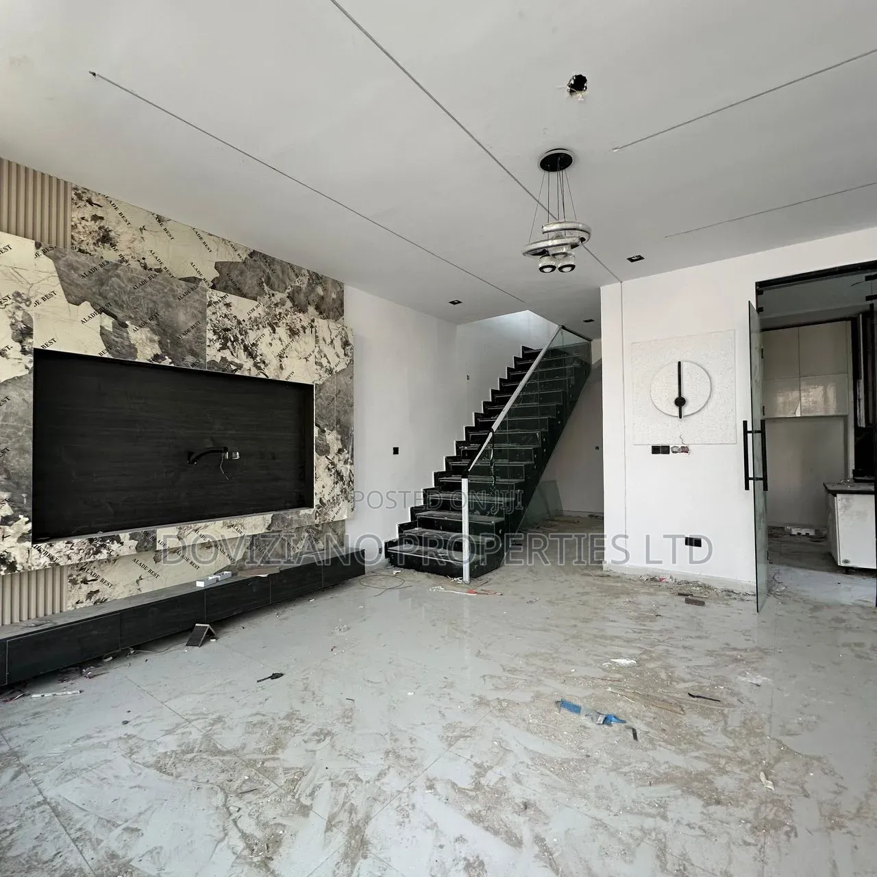 4bdrm Duplex in Ikota for sale