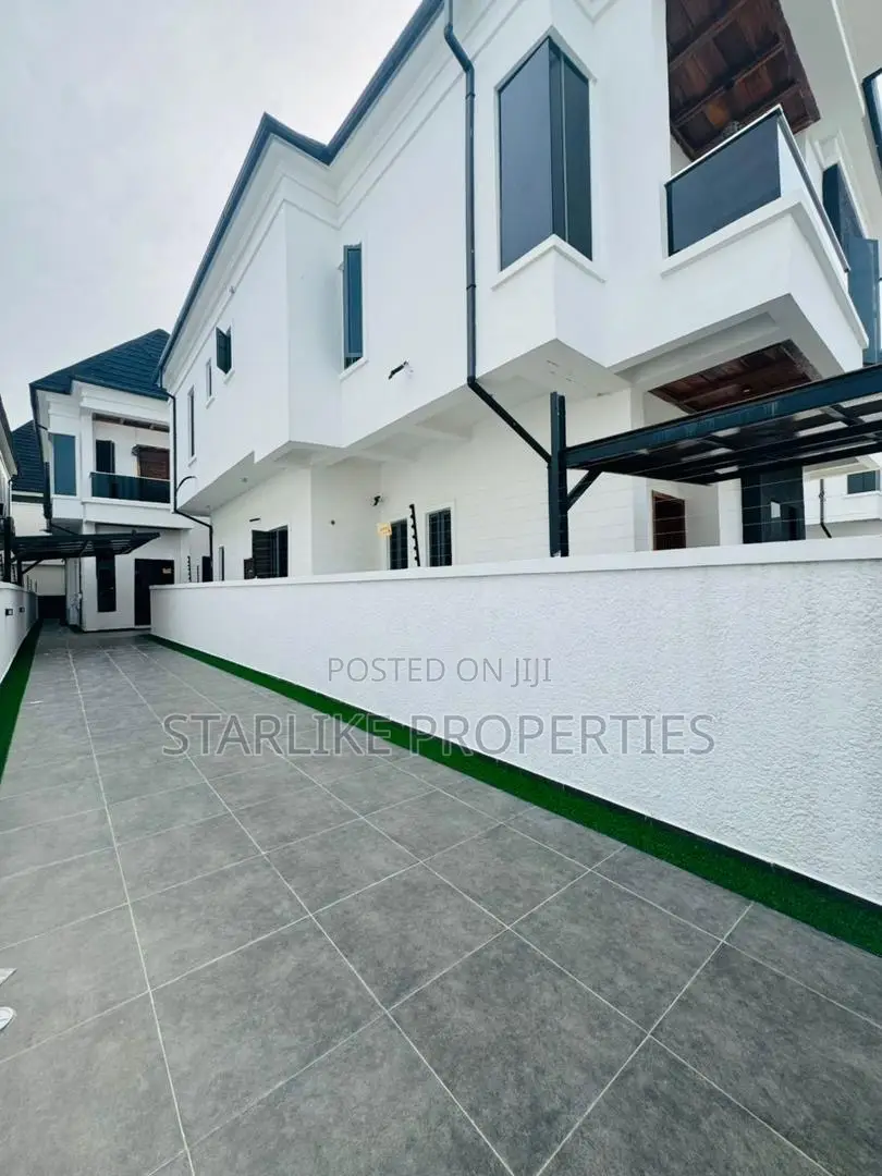 4bdrm Duplex in Lekki Expressway for sale