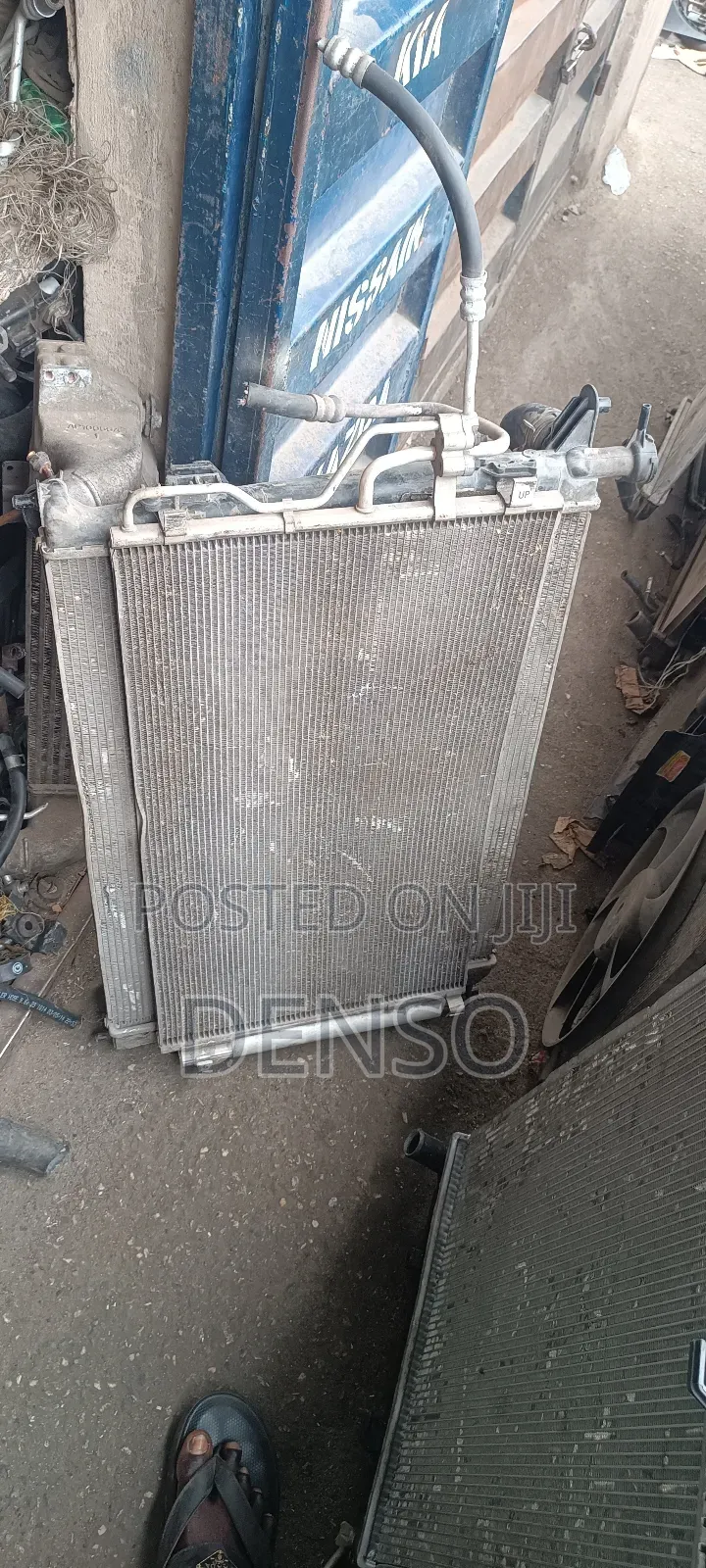 Hyundai Ix35 2012 Model ,Or Sportage 2012