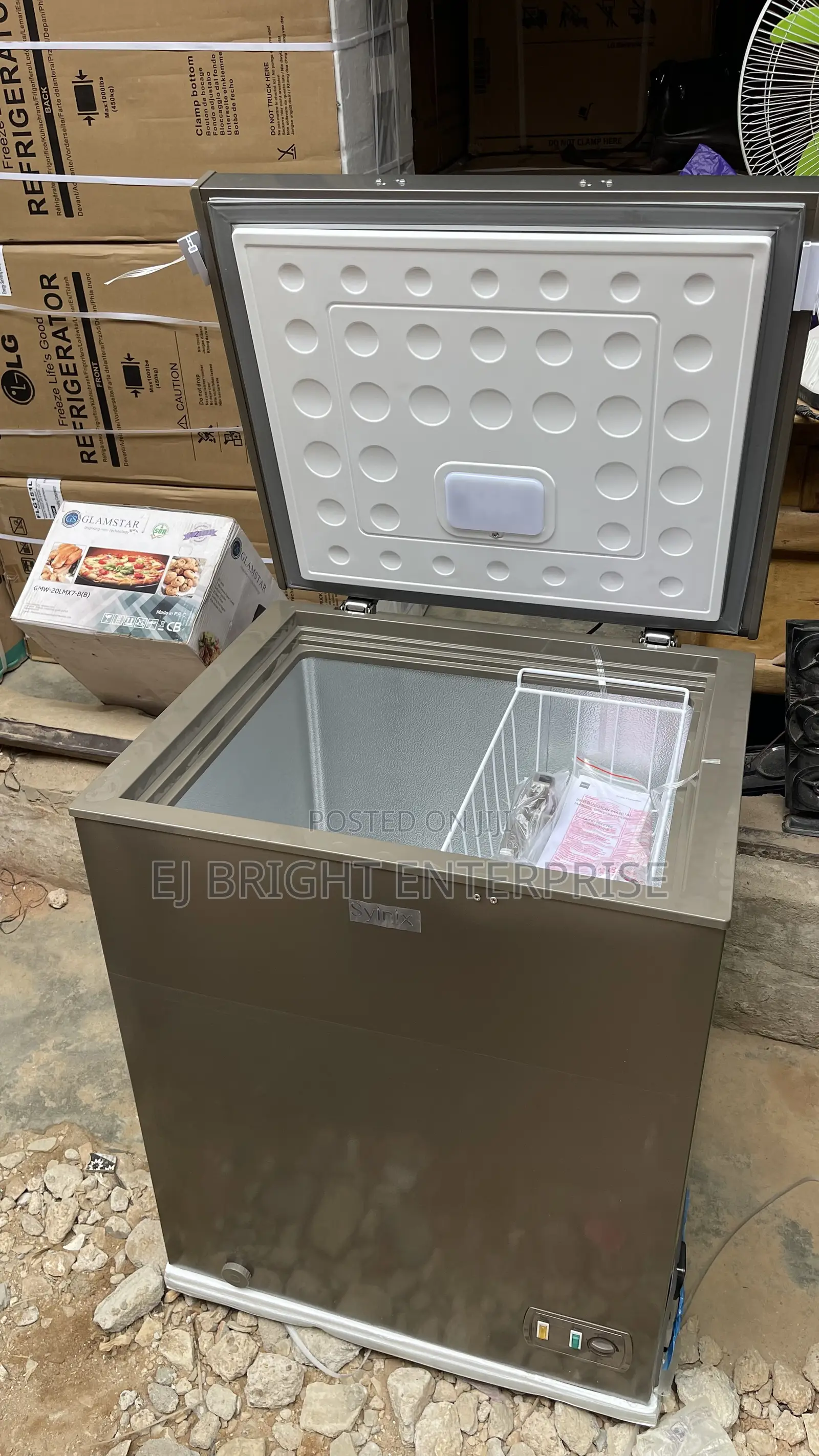 Original Syinix Chest Freezer 150l Silver Color