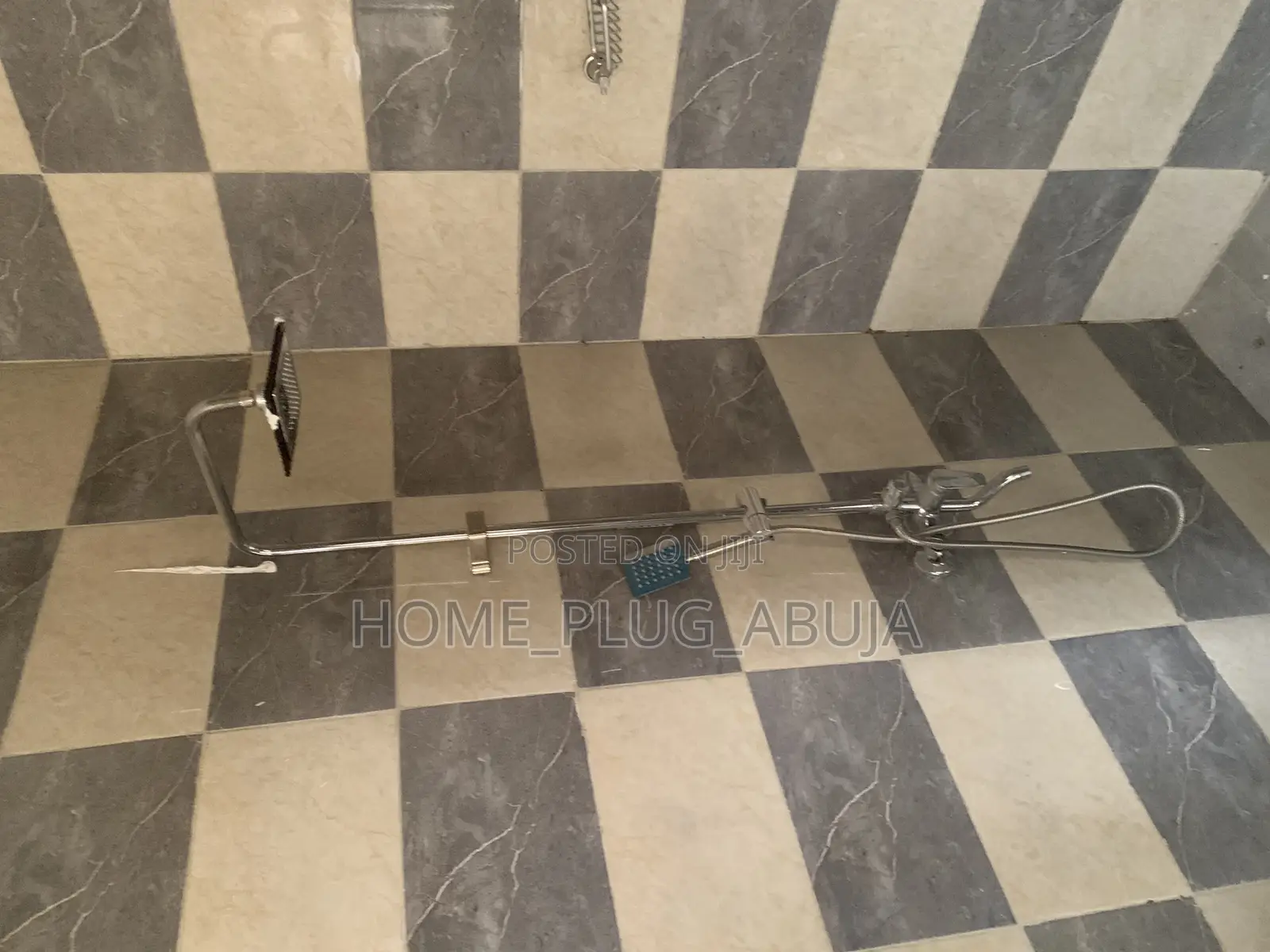 3bdrm Block of Flats in Dantata Estate, Gwarinpa for rent