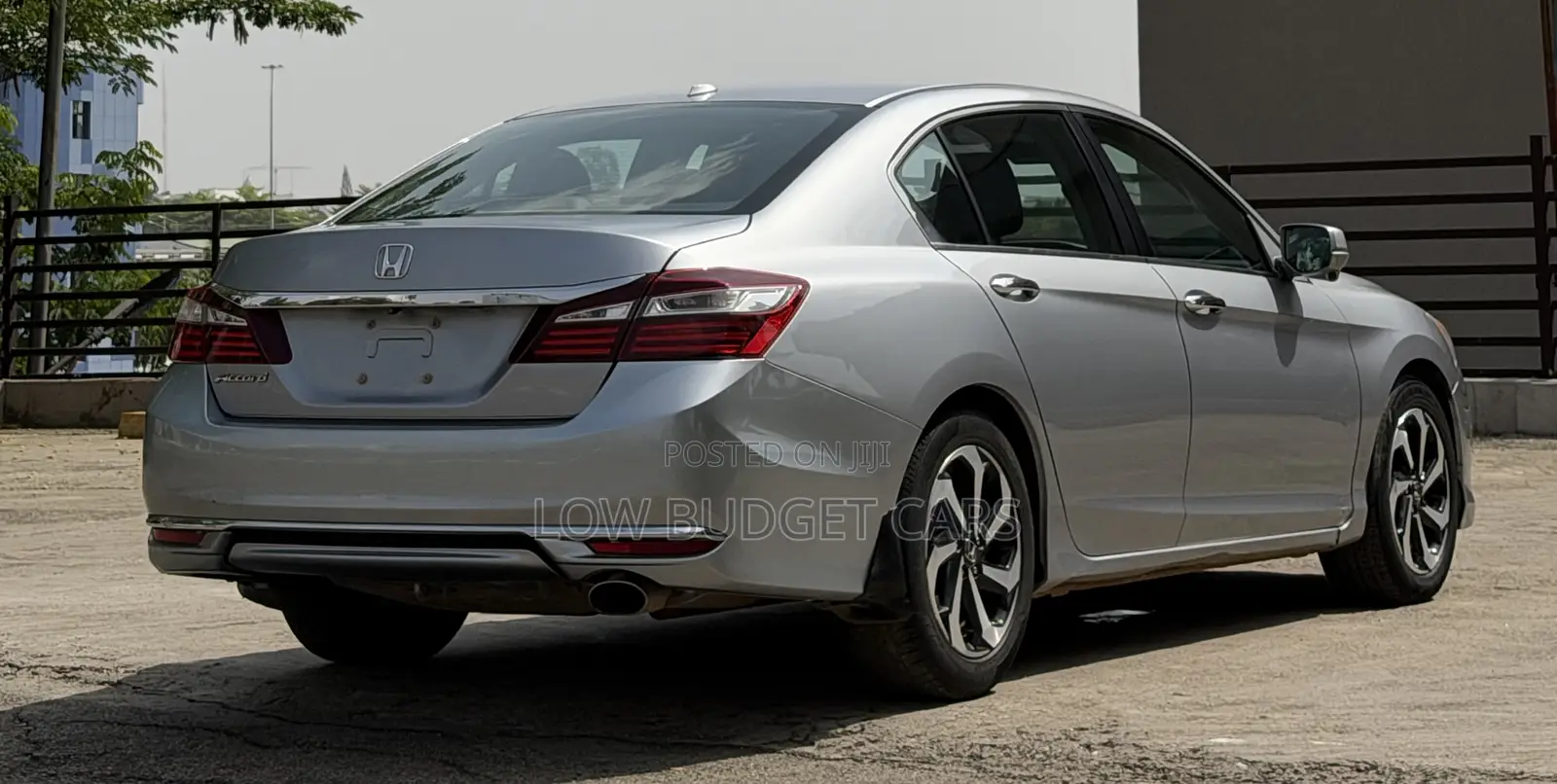 Honda Accord EX-L 4dr Sedan FWD (2.4L 4cyl 2A) 2017 Silver