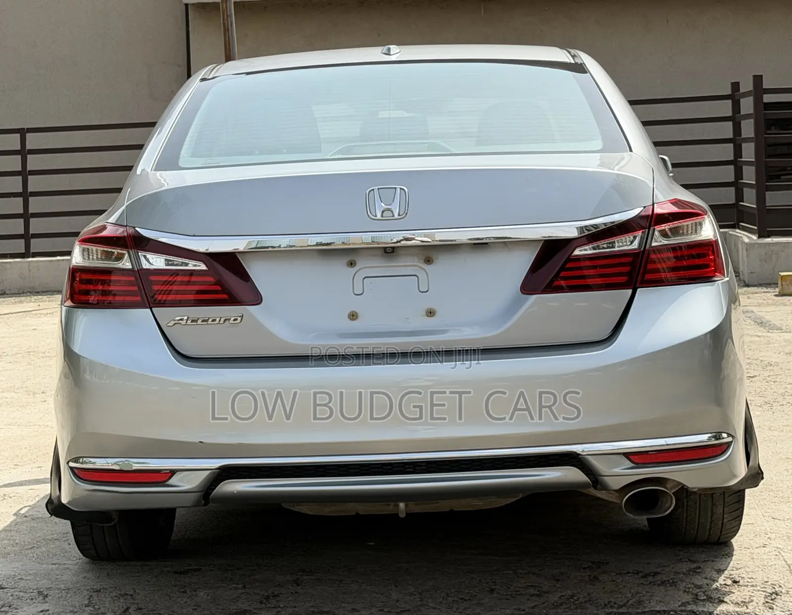 Honda Accord EX-L 4dr Sedan FWD (2.4L 4cyl 2A) 2017 Silver