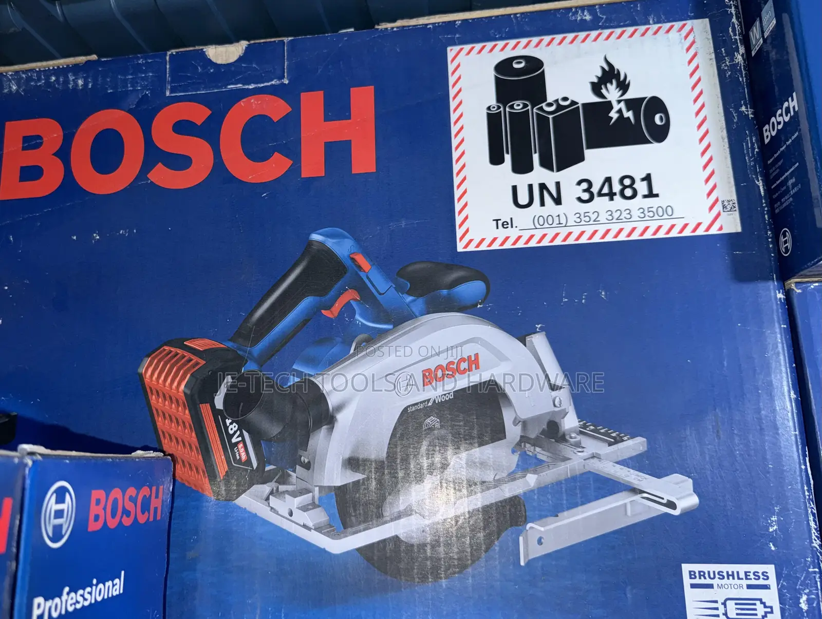 Bosch GKS 185-Li Cordless Circular Saw.
