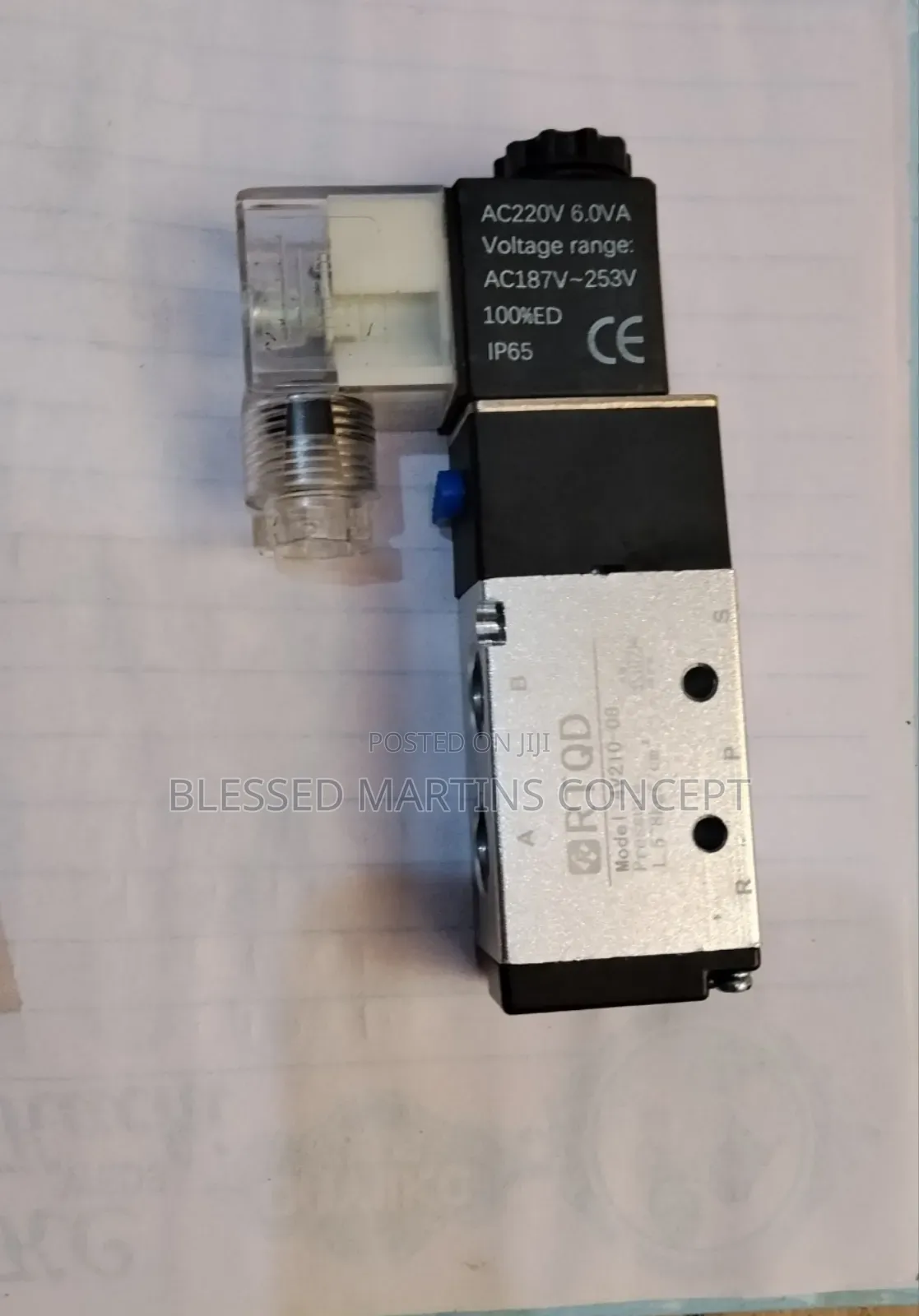 4v210 Pneumatic Solenoid Valve Used To Control Flow Of Compressed Air