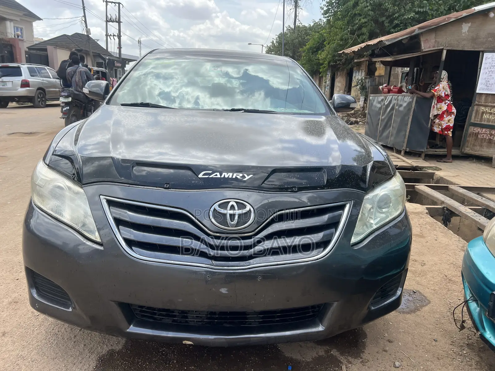 Toyota Camry Base 4dr Sedan (2.5L 4cyl 6M) 2010 Gray