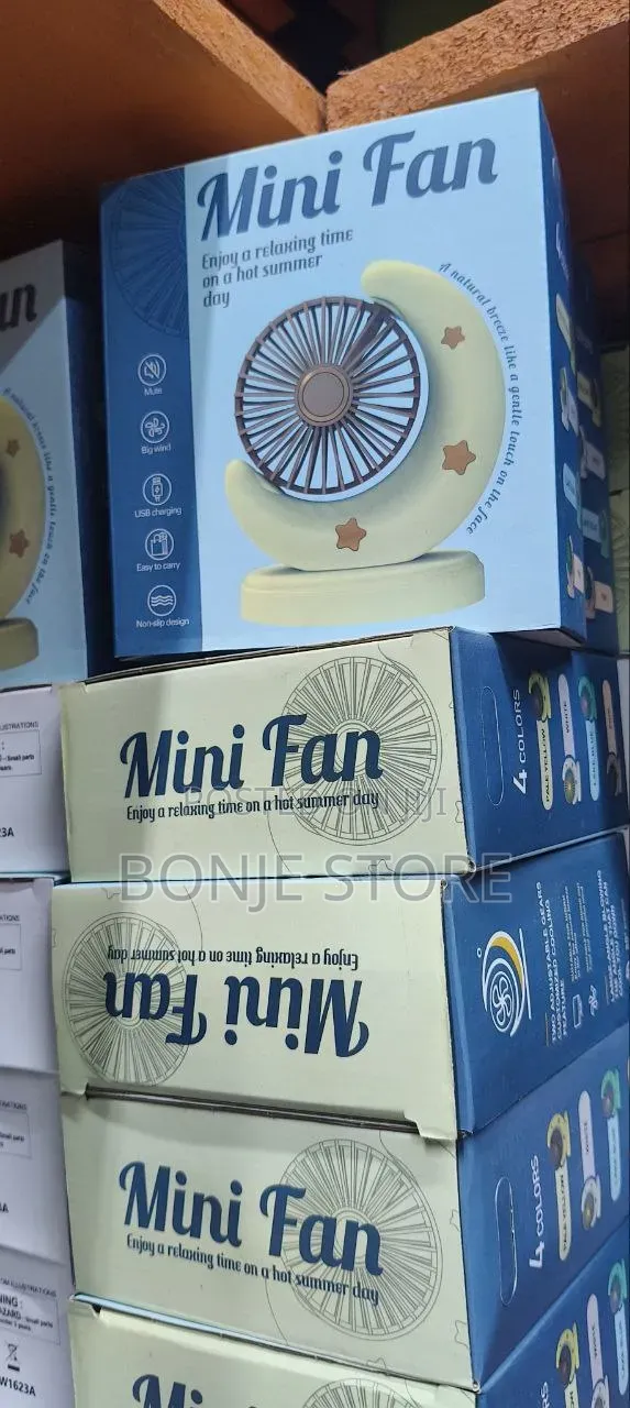 Moon Mini Fan