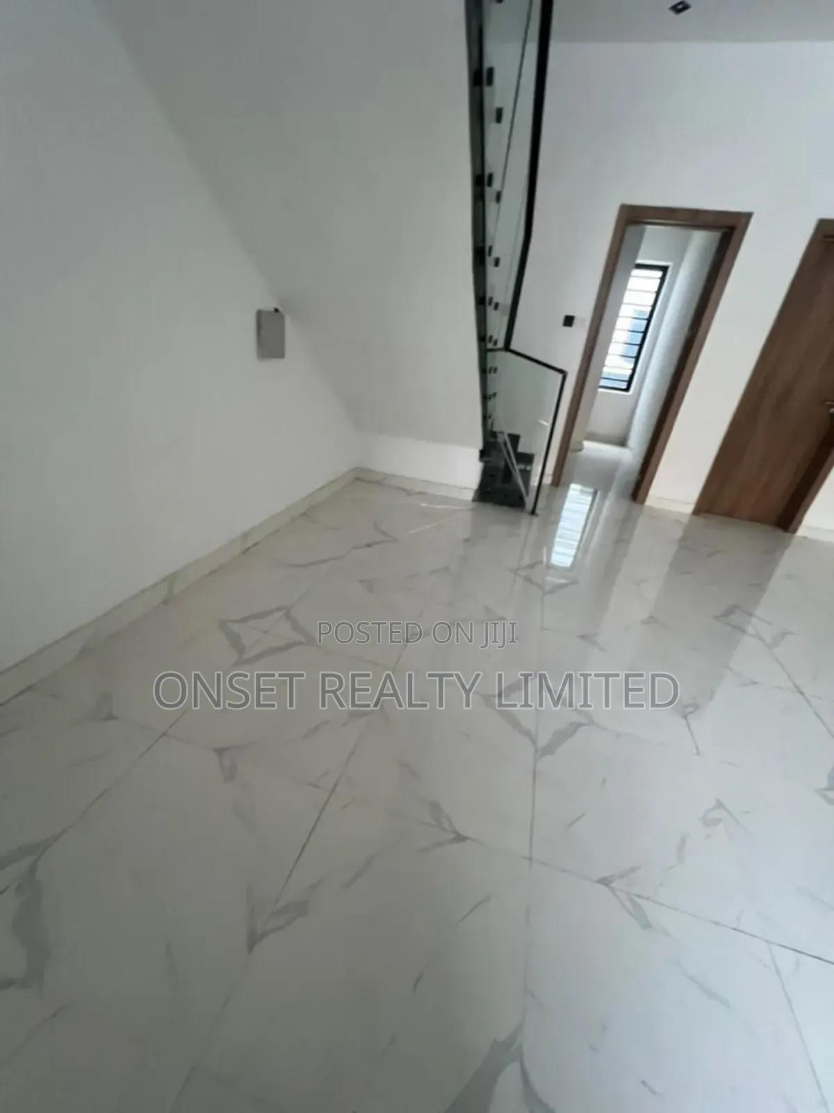 6bdrm Duplex in Vintage Park Estate, Ikate for sale