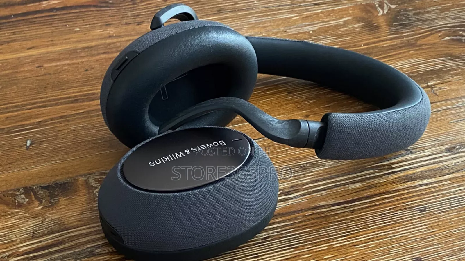 Bowers and Wilkins Px7 Noise Canceling Headphone