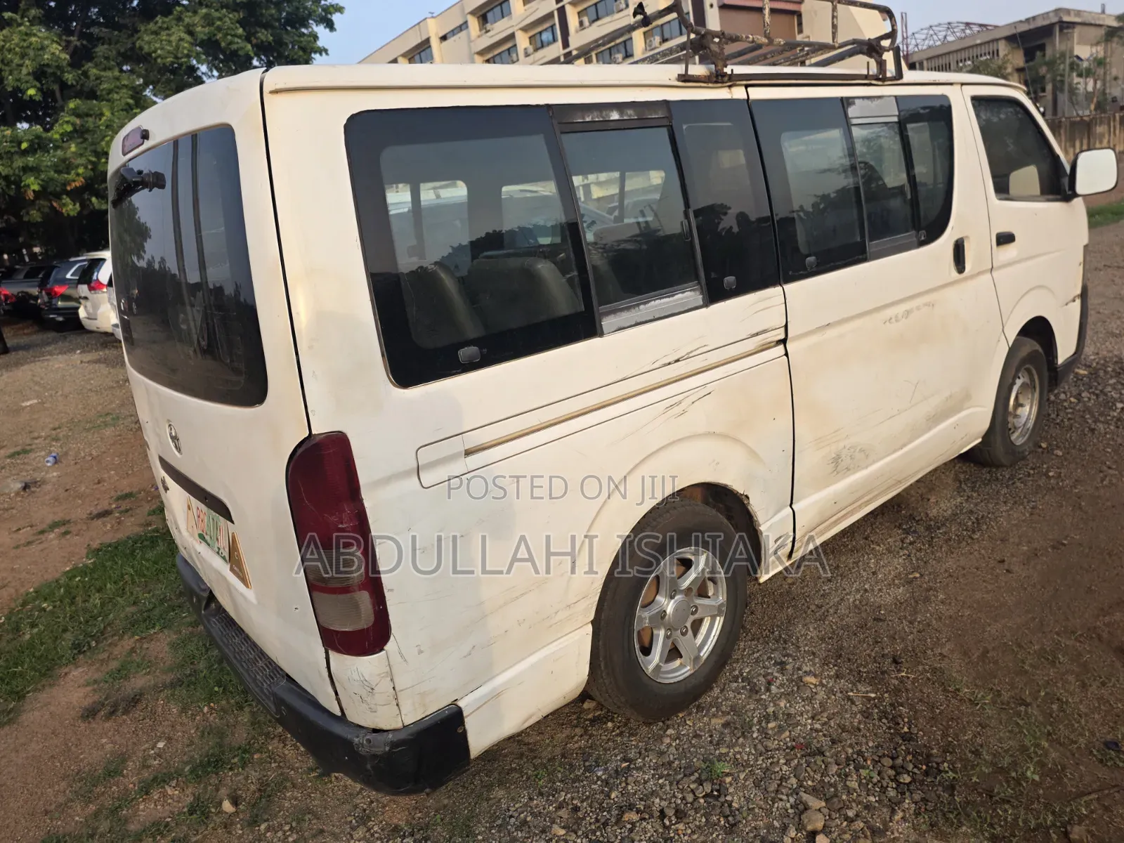 Toyota HiAce 2013 White