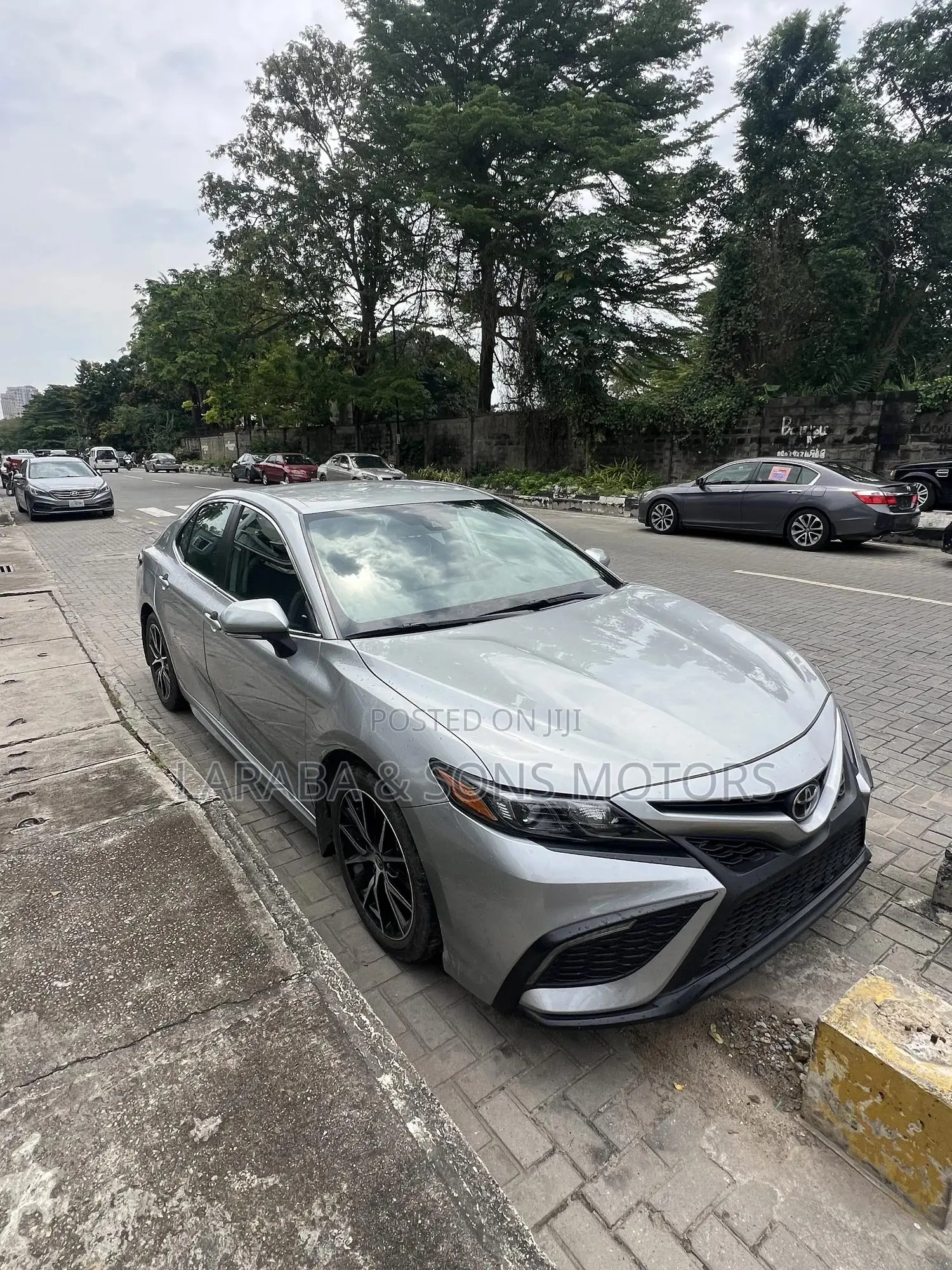 Toyota Camry SE AWD 2024 Gray