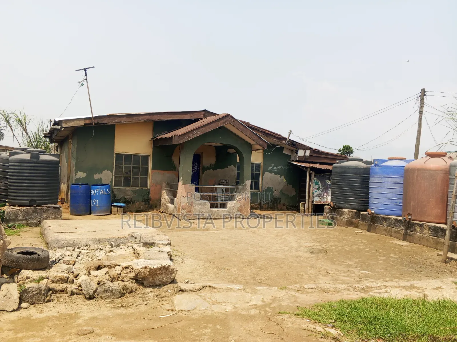 6bdrm House in Thomas, Kosofe / Kosofe for sale