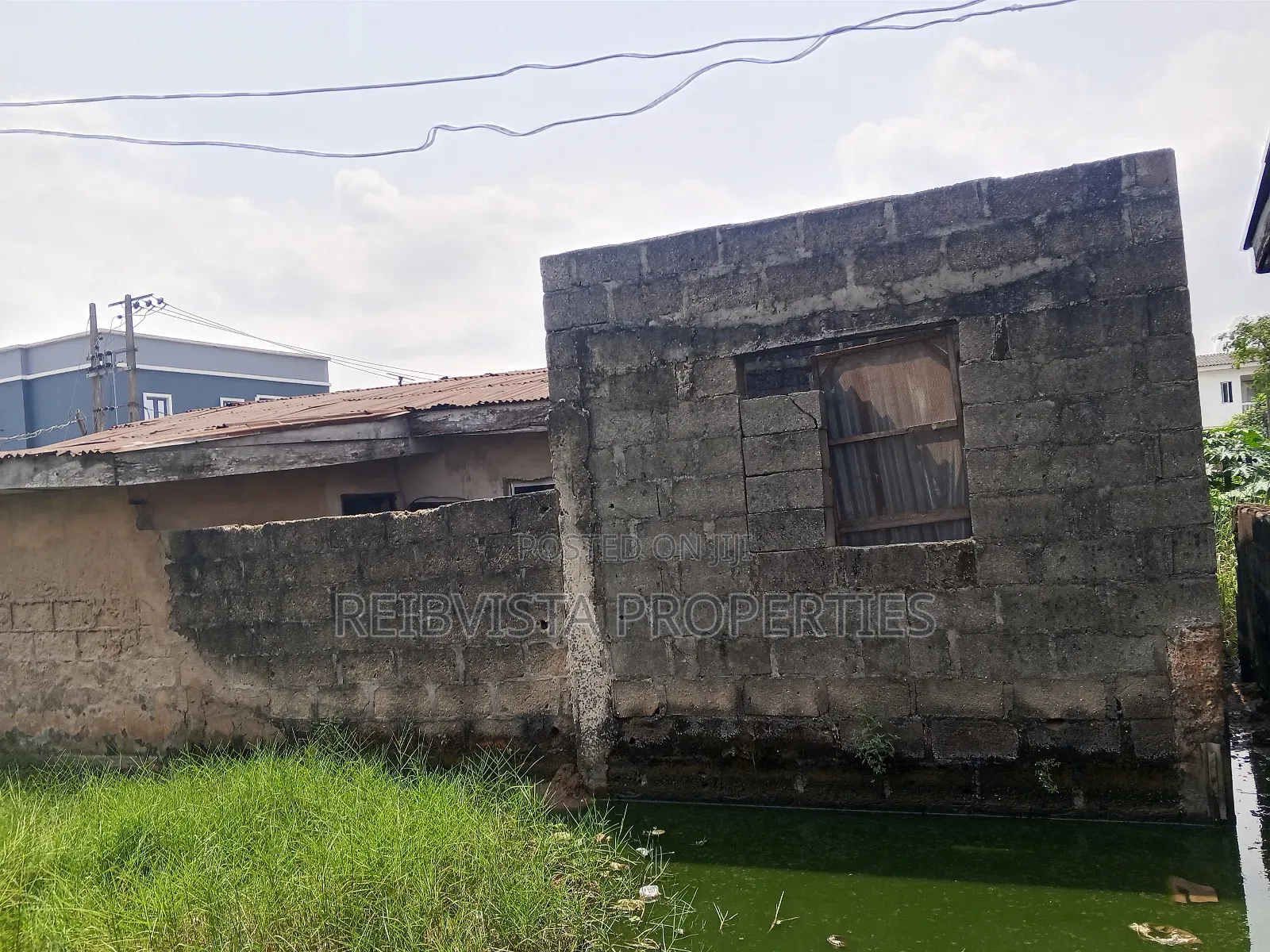 6bdrm House in Thomas, Kosofe / Kosofe for sale
