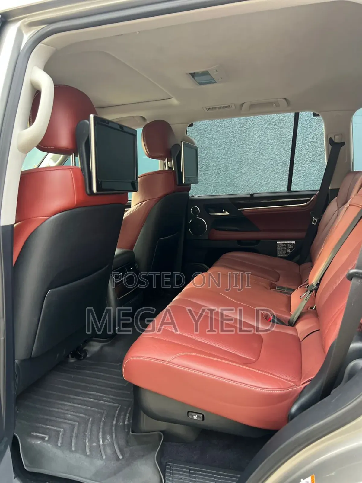 Lexus LX 570 (5 seats) AWD 2018 Gold