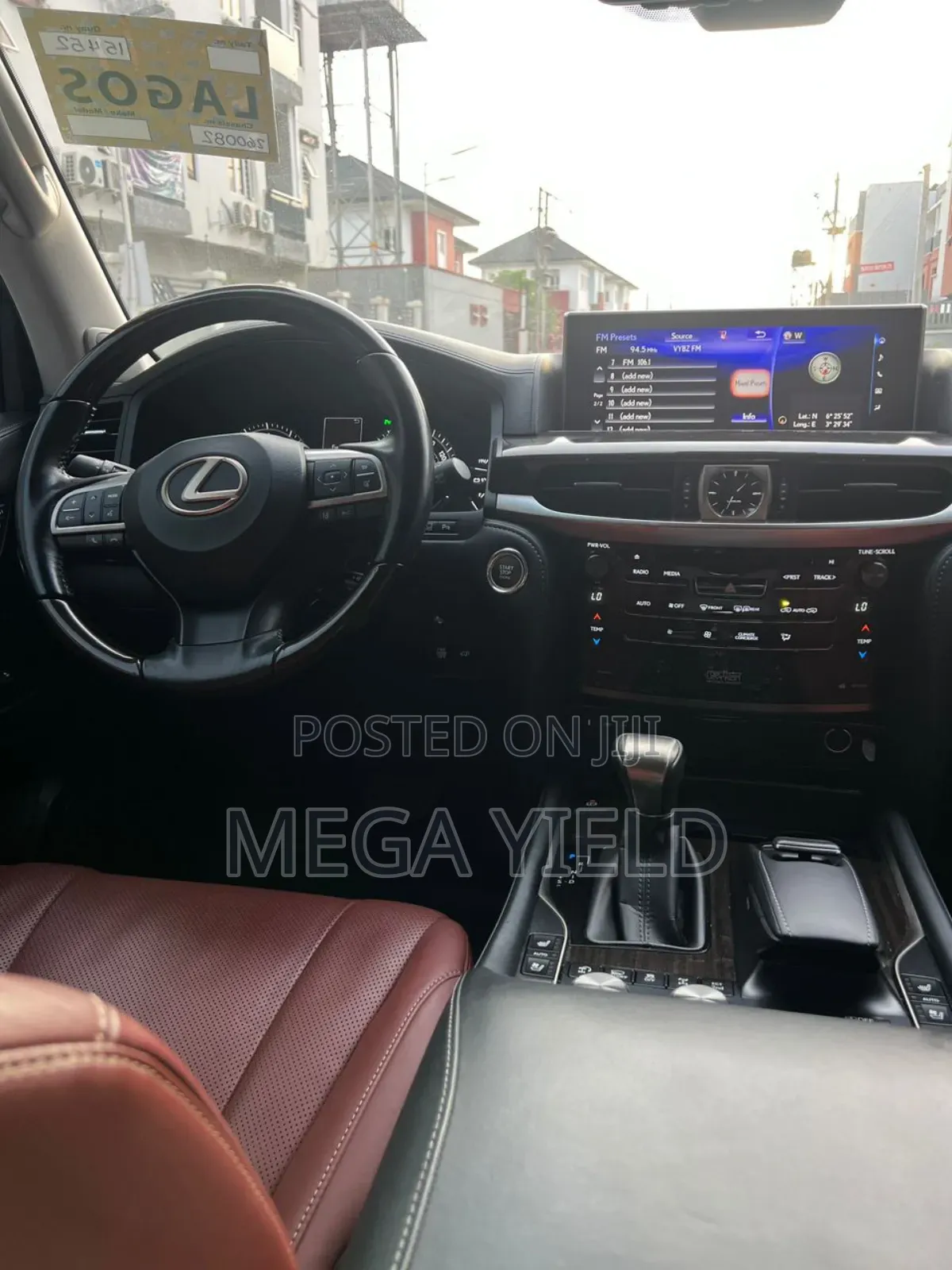 Lexus LX 570 (5 seats) AWD 2018 Gold