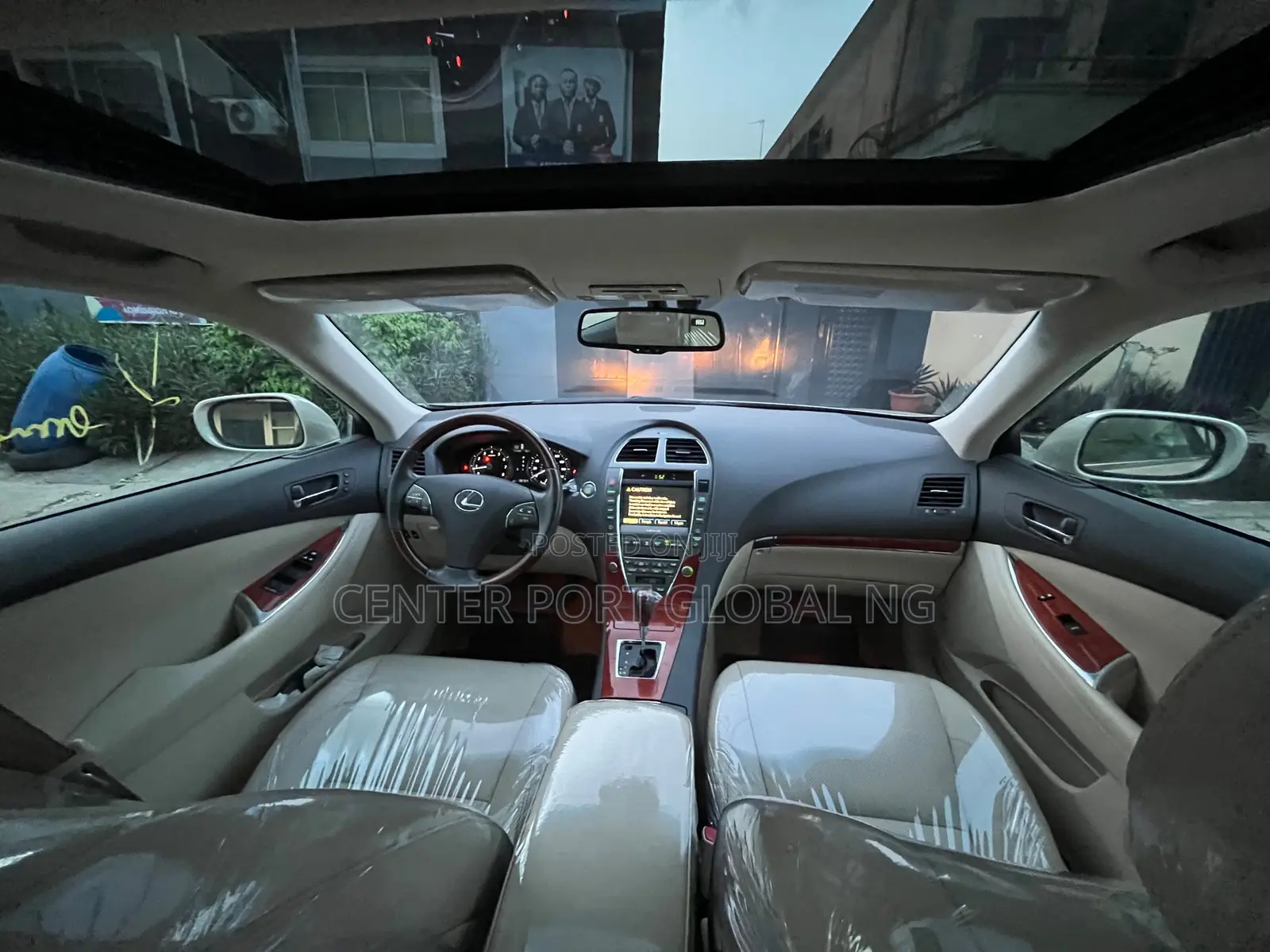 Lexus ES 350 2011 Gold