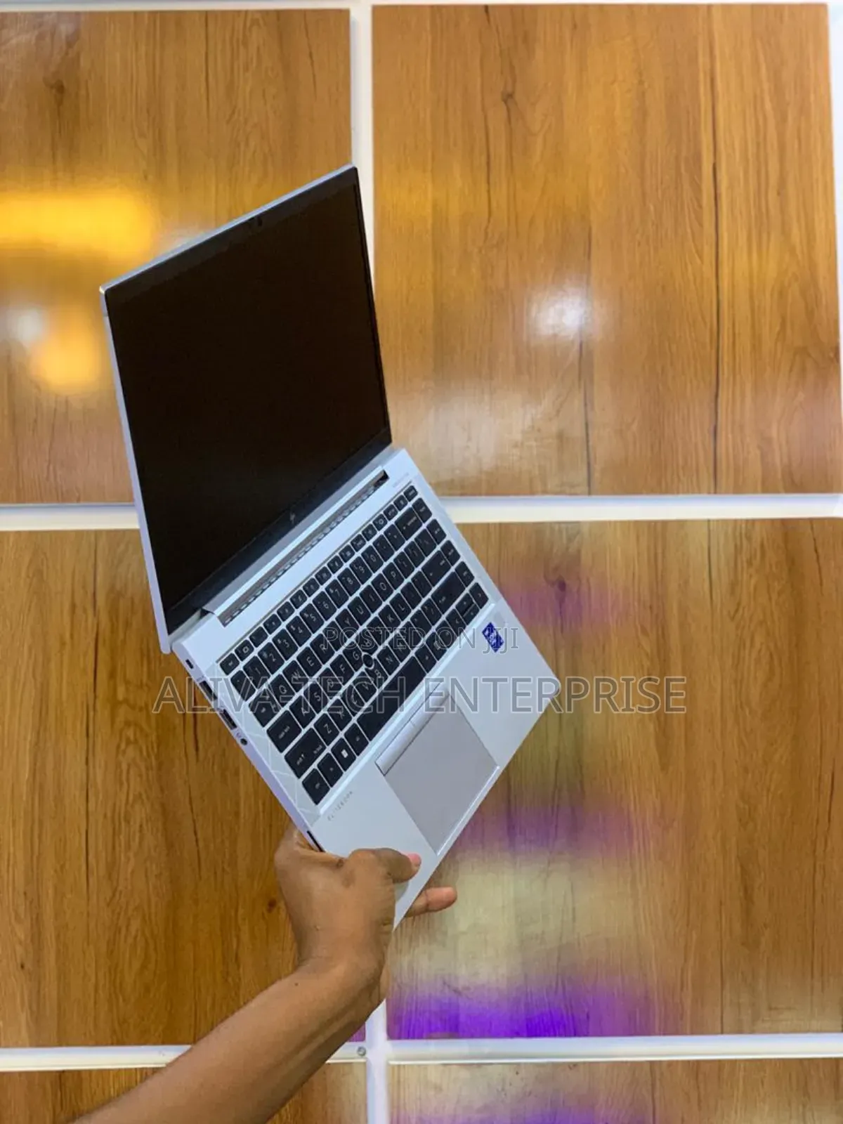 Laptop HP EliteBook 840 G8 16GB Intel Core i7 SSD 256GB