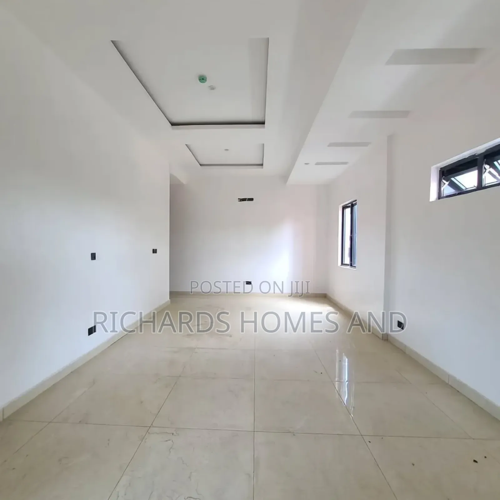 3bdrm Apartment in Victoria Island Extension for rent