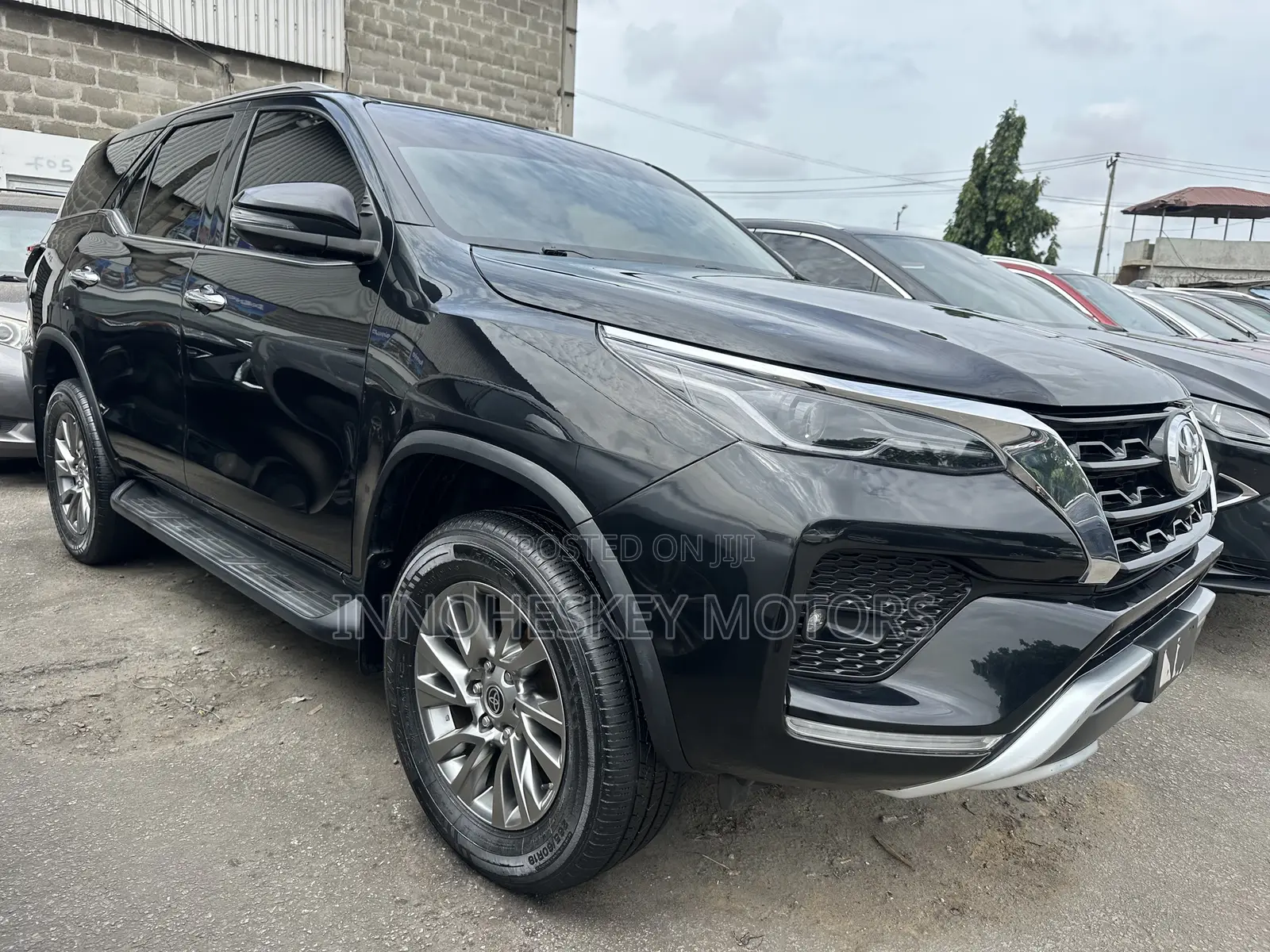 Toyota Fortuner 2023 Black