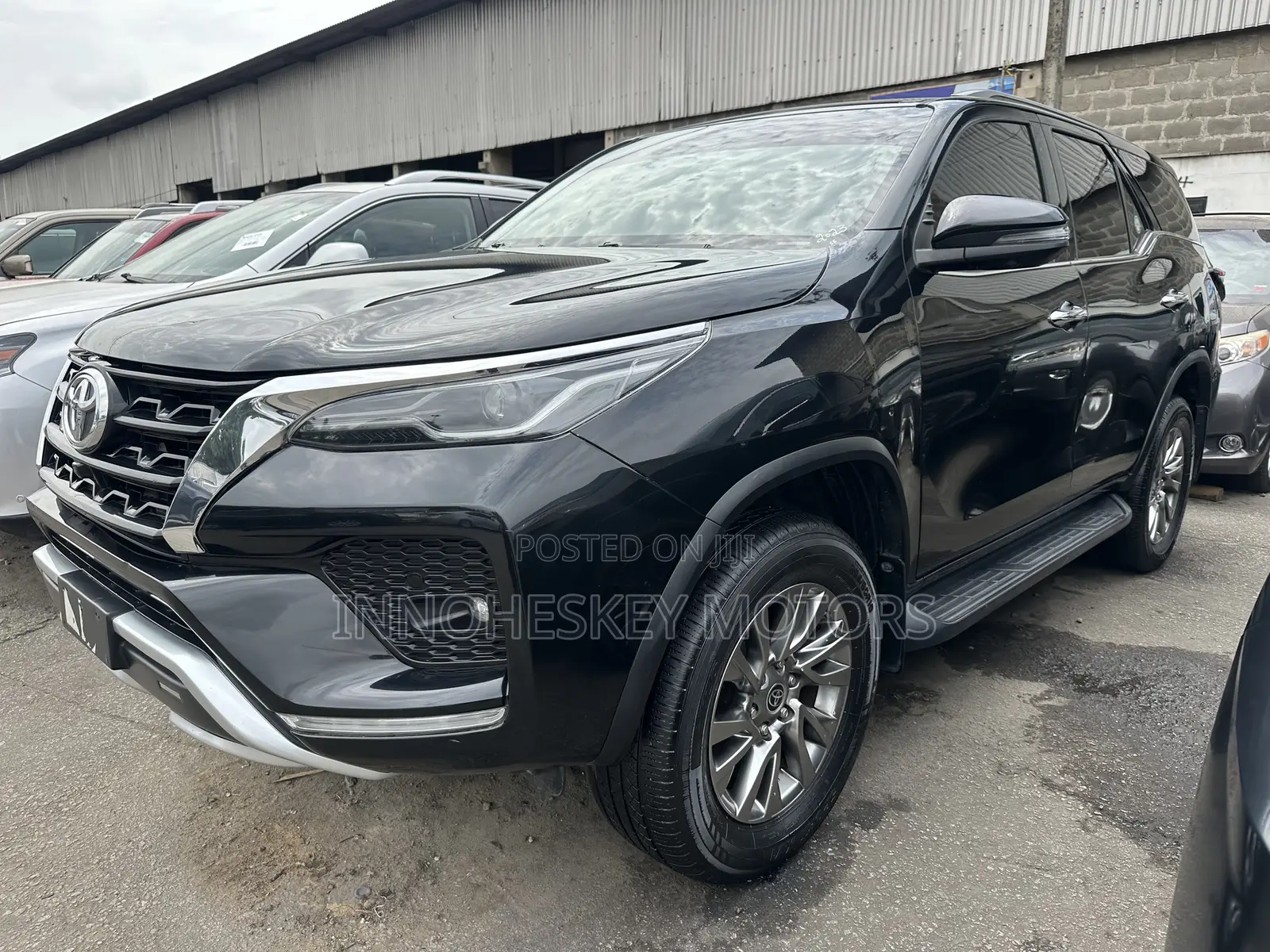 Toyota Fortuner 2023 Black